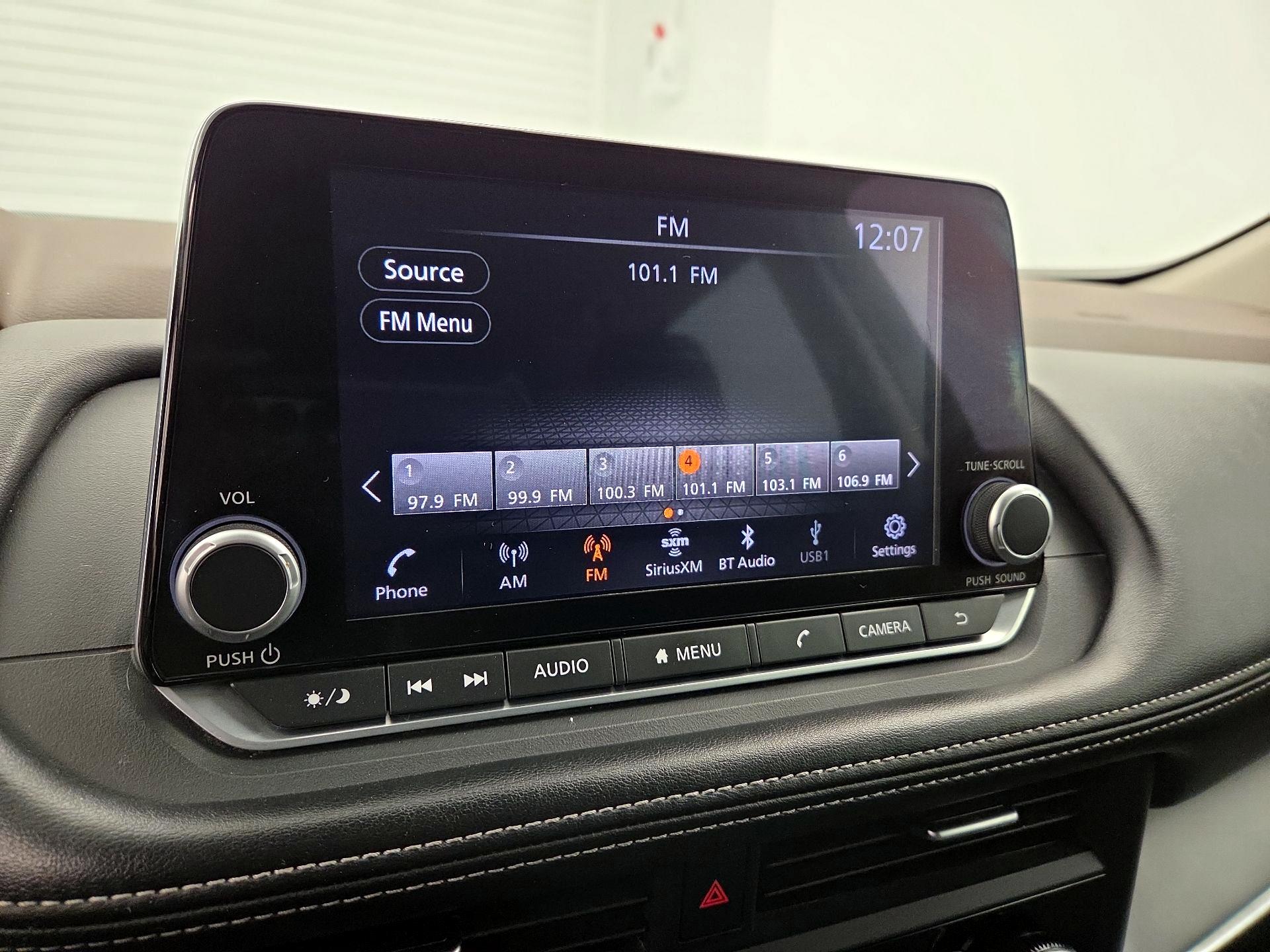 Thumbnail: 2023 Nissan Rogue - 15