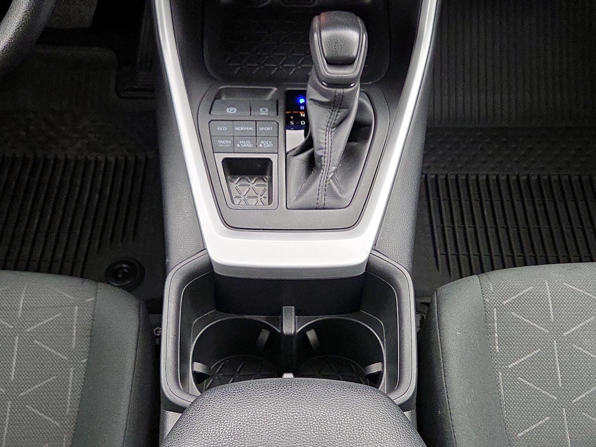 Thumbnail: 2024 Toyota RAV4 - 17