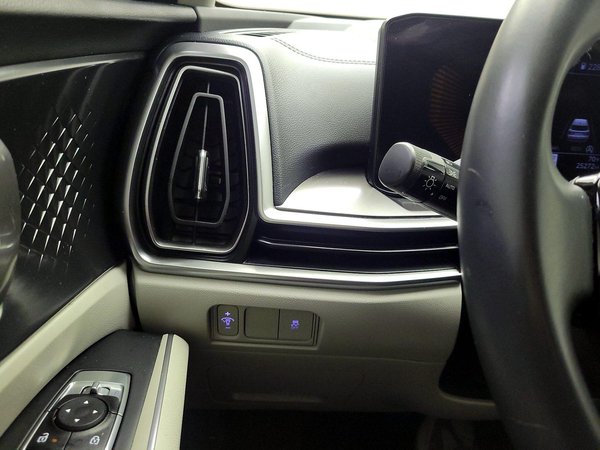 Thumbnail: 2024 Kia Sorento - 13