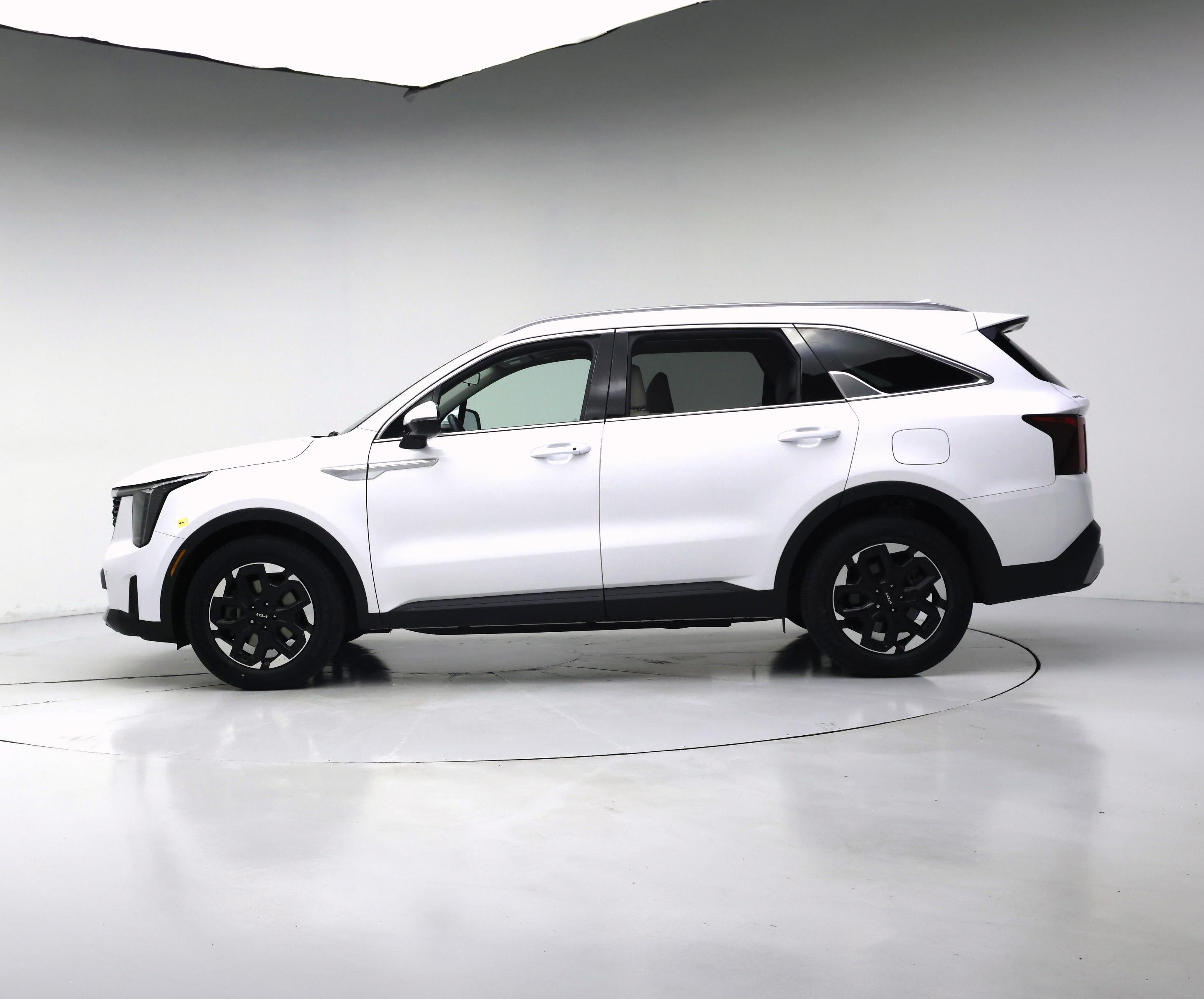 Thumbnail: 2024 Kia Sorento - 3