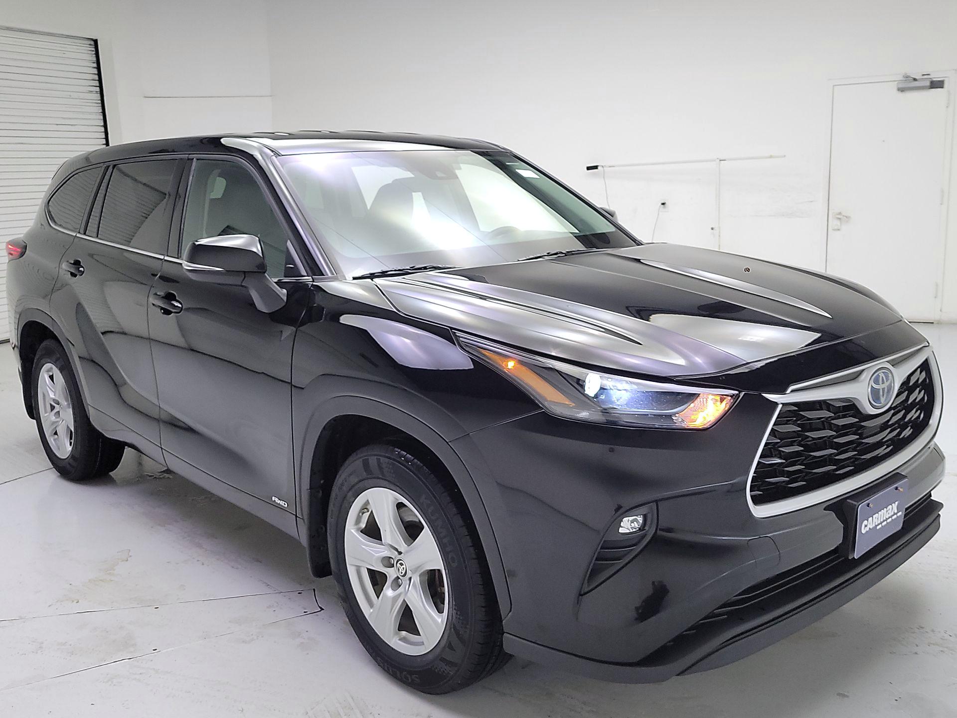 Thumbnail: 2022 Toyota Highlander - 1