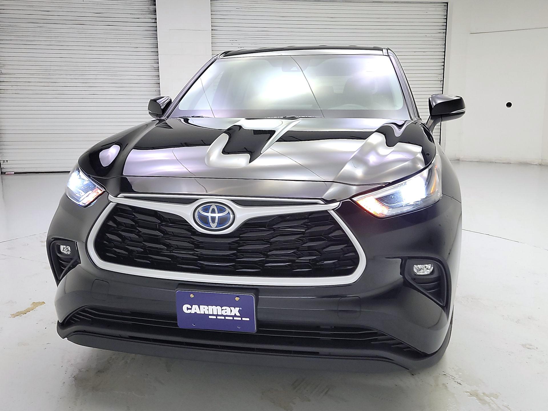Thumbnail: 2022 Toyota Highlander - 2