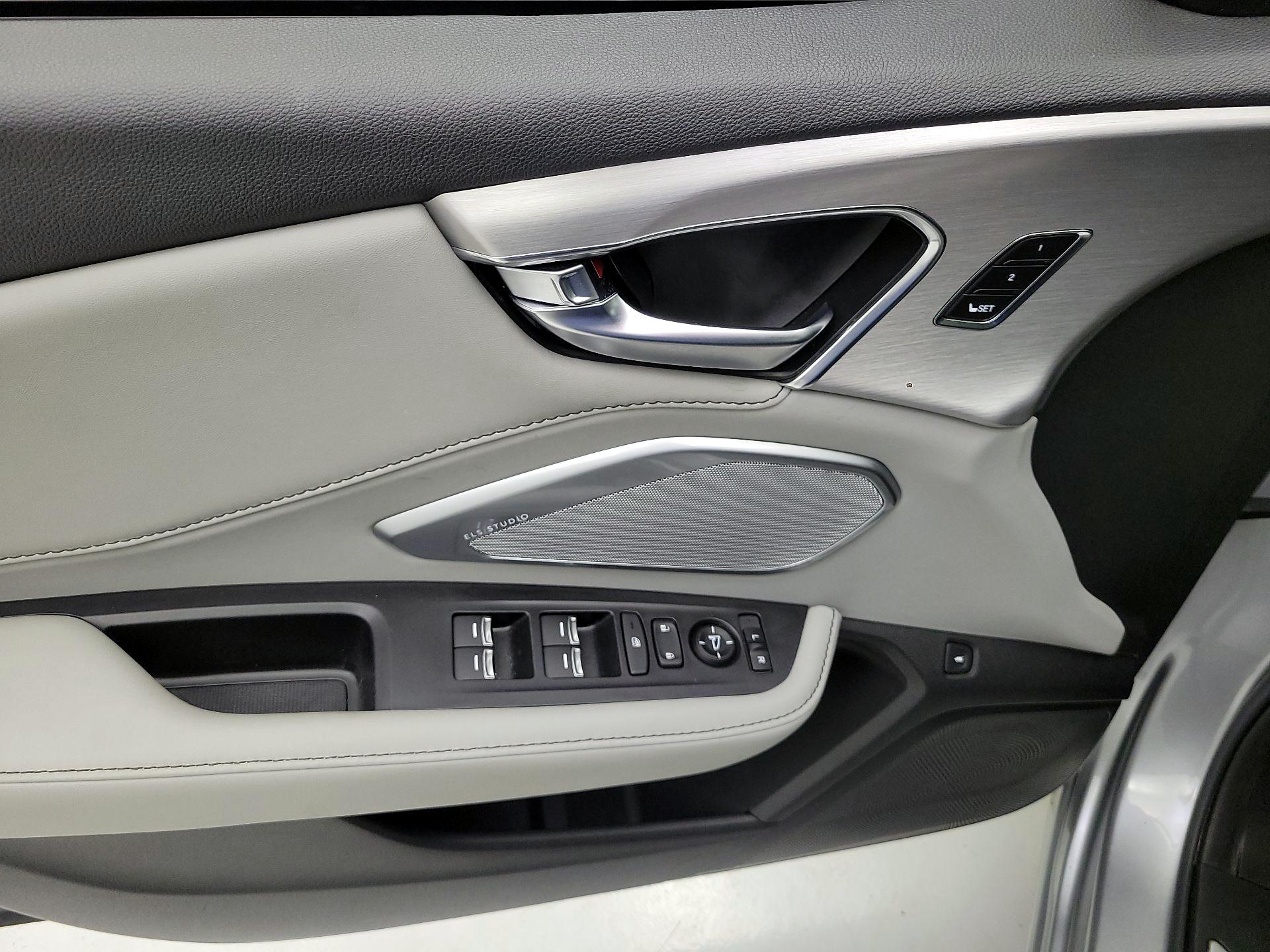 Thumbnail: 2023 Acura RDX - 10