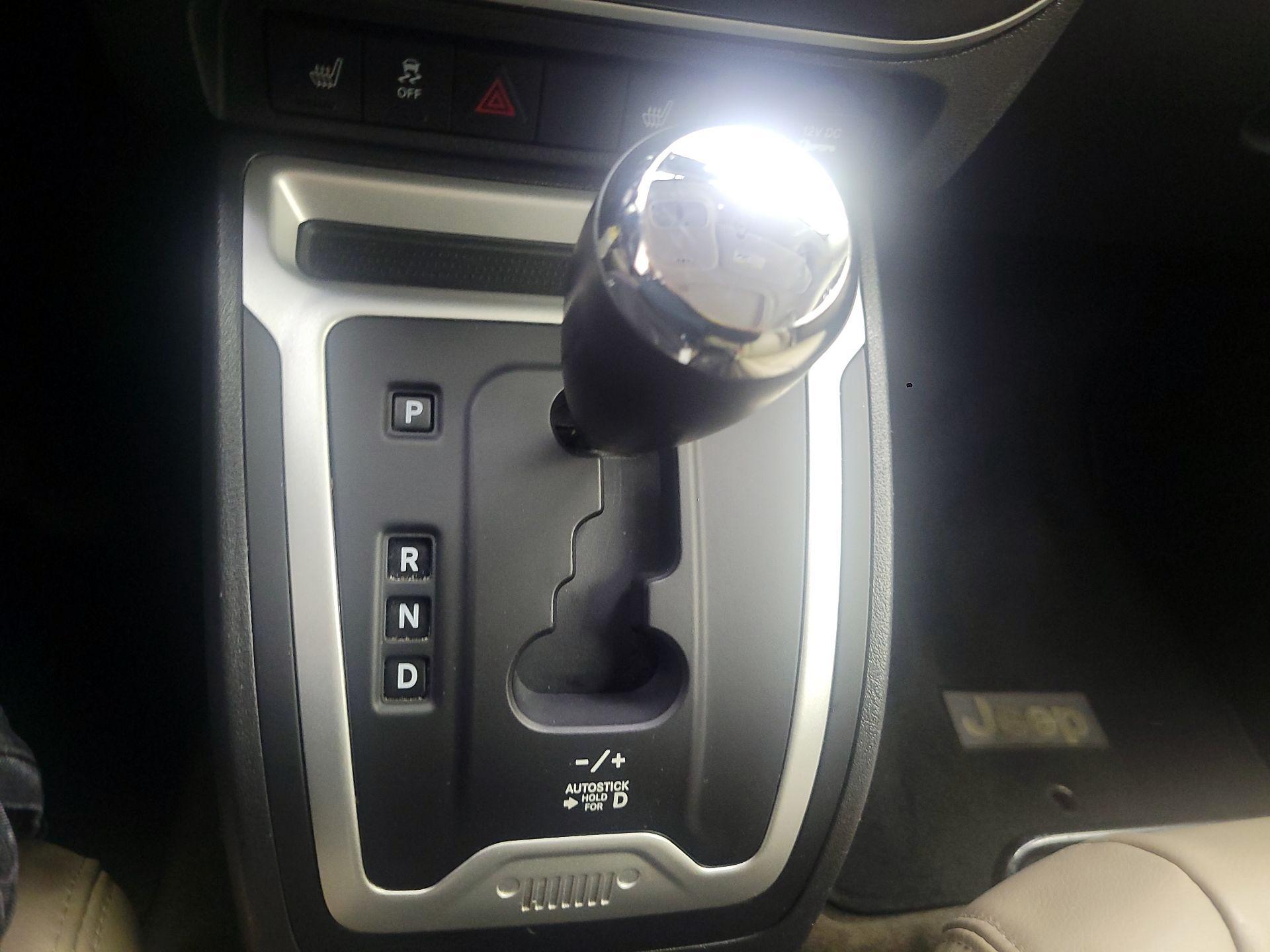 Thumbnail: 2014 Jeep Compass - 14