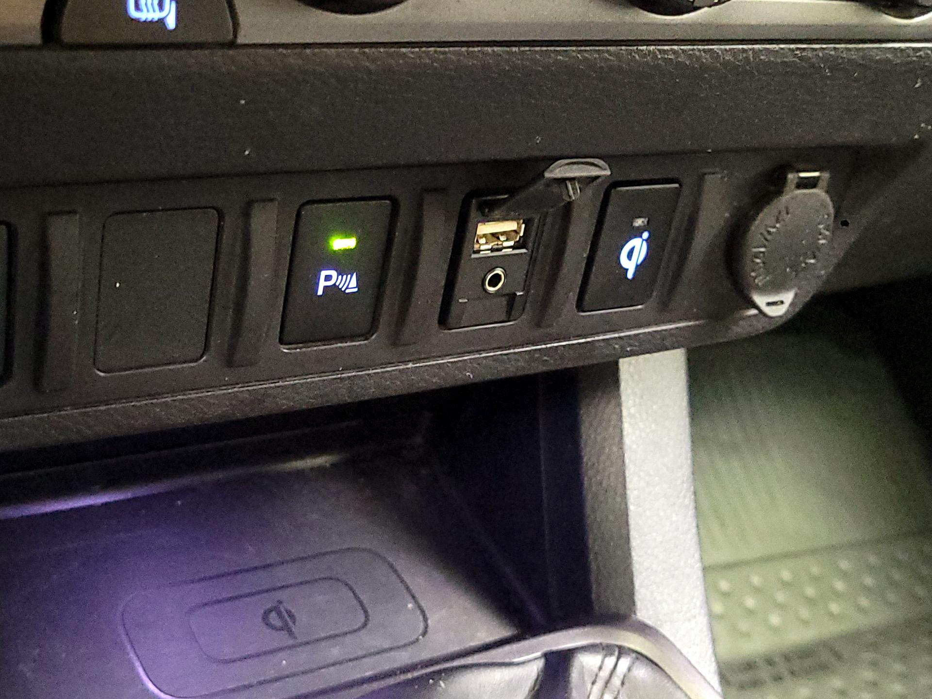 Thumbnail: 2017 Toyota Tacoma - 16