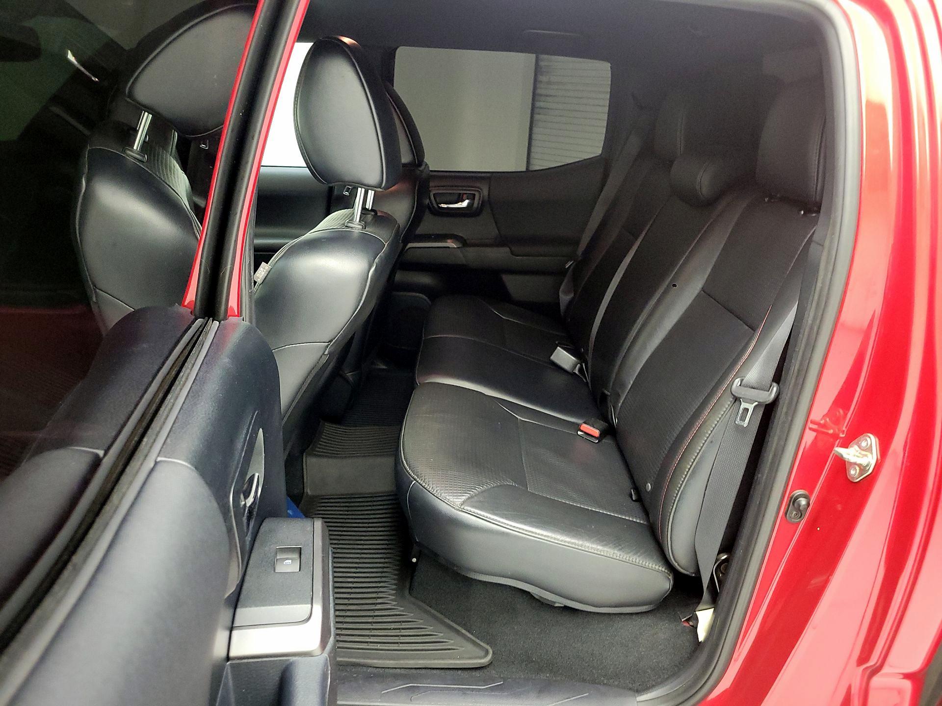 Thumbnail: 2017 Toyota Tacoma - 17