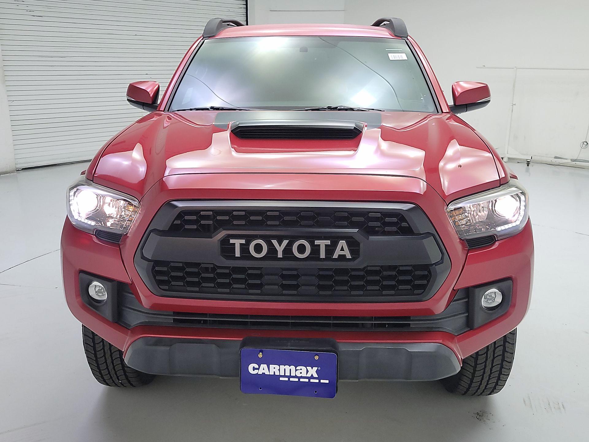 Thumbnail: 2017 Toyota Tacoma - 2