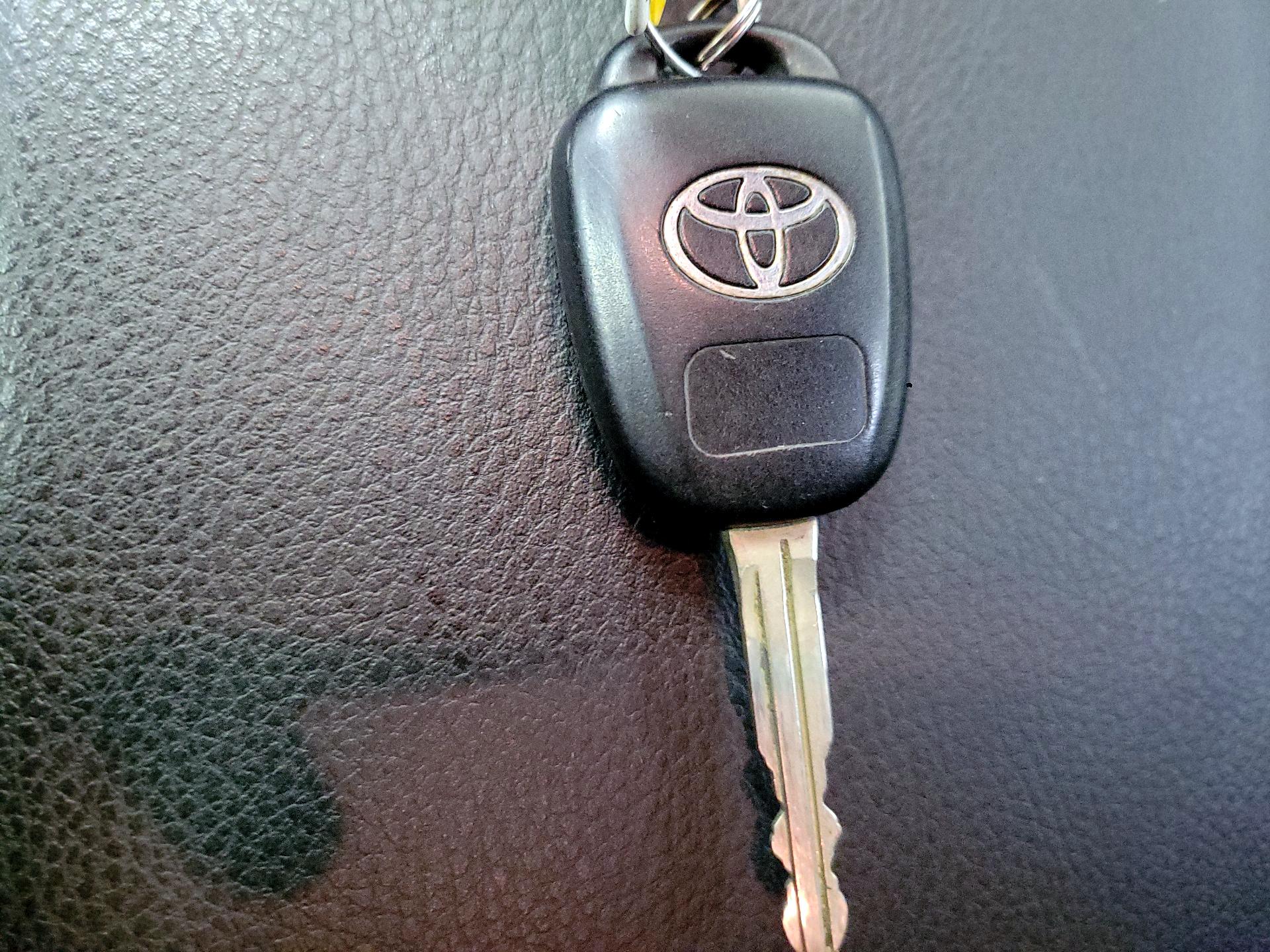 Thumbnail: 2017 Toyota Tacoma - 20