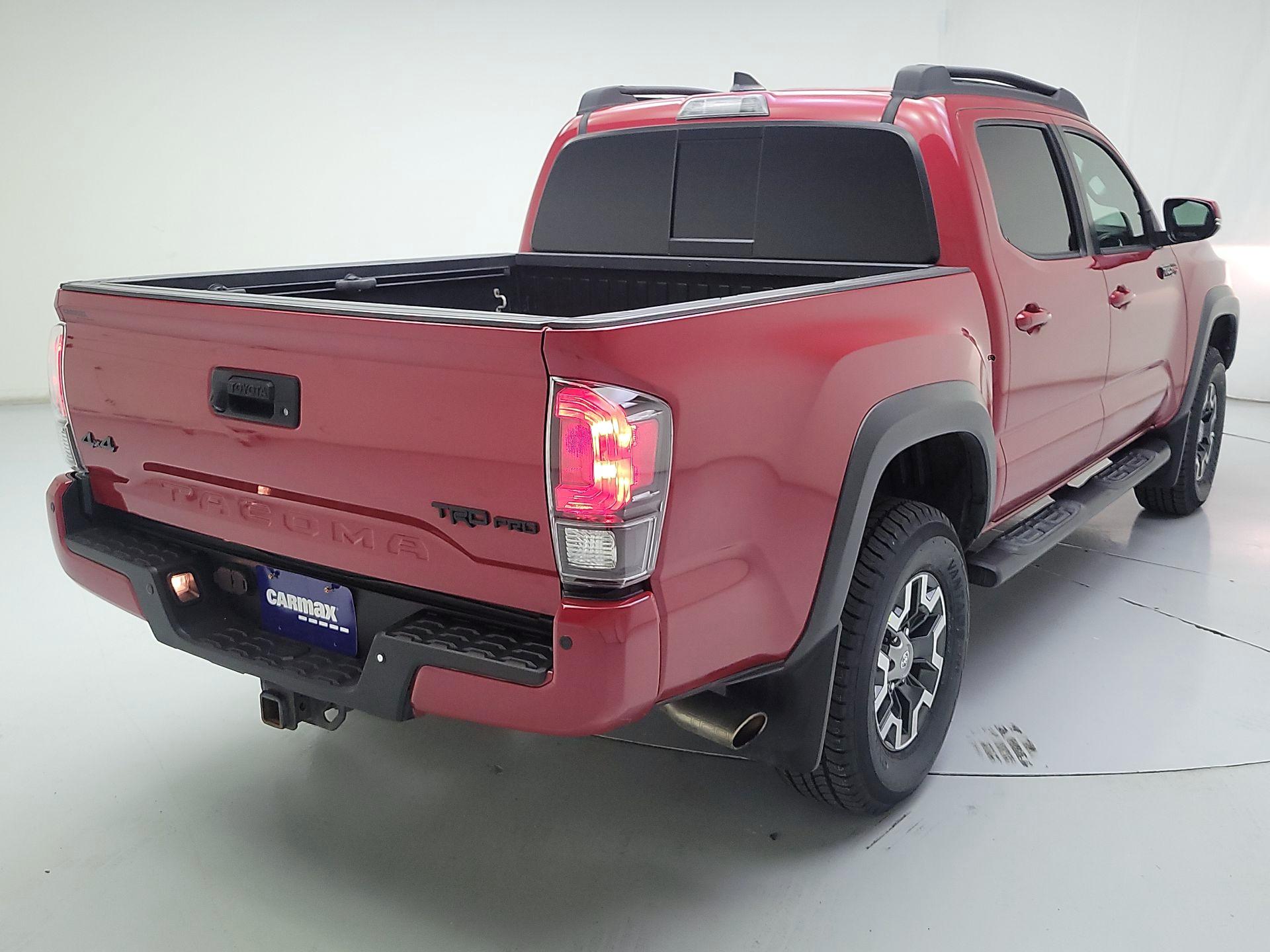 Thumbnail: 2017 Toyota Tacoma - 5
