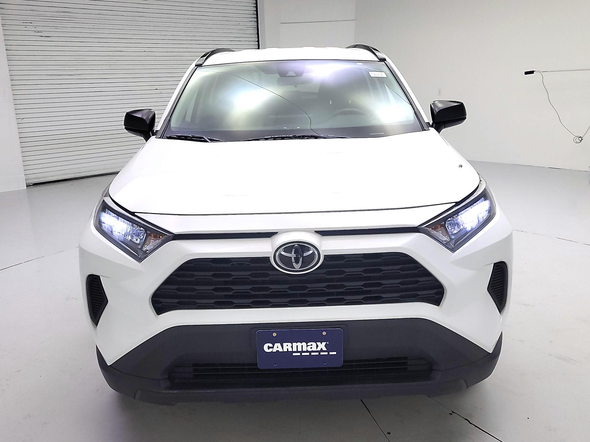Thumbnail: 2020 Toyota RAV4 - 2