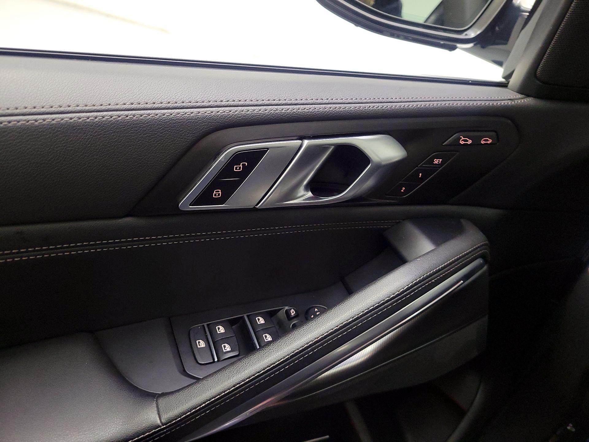 Thumbnail: 2023 BMW X6 - 10