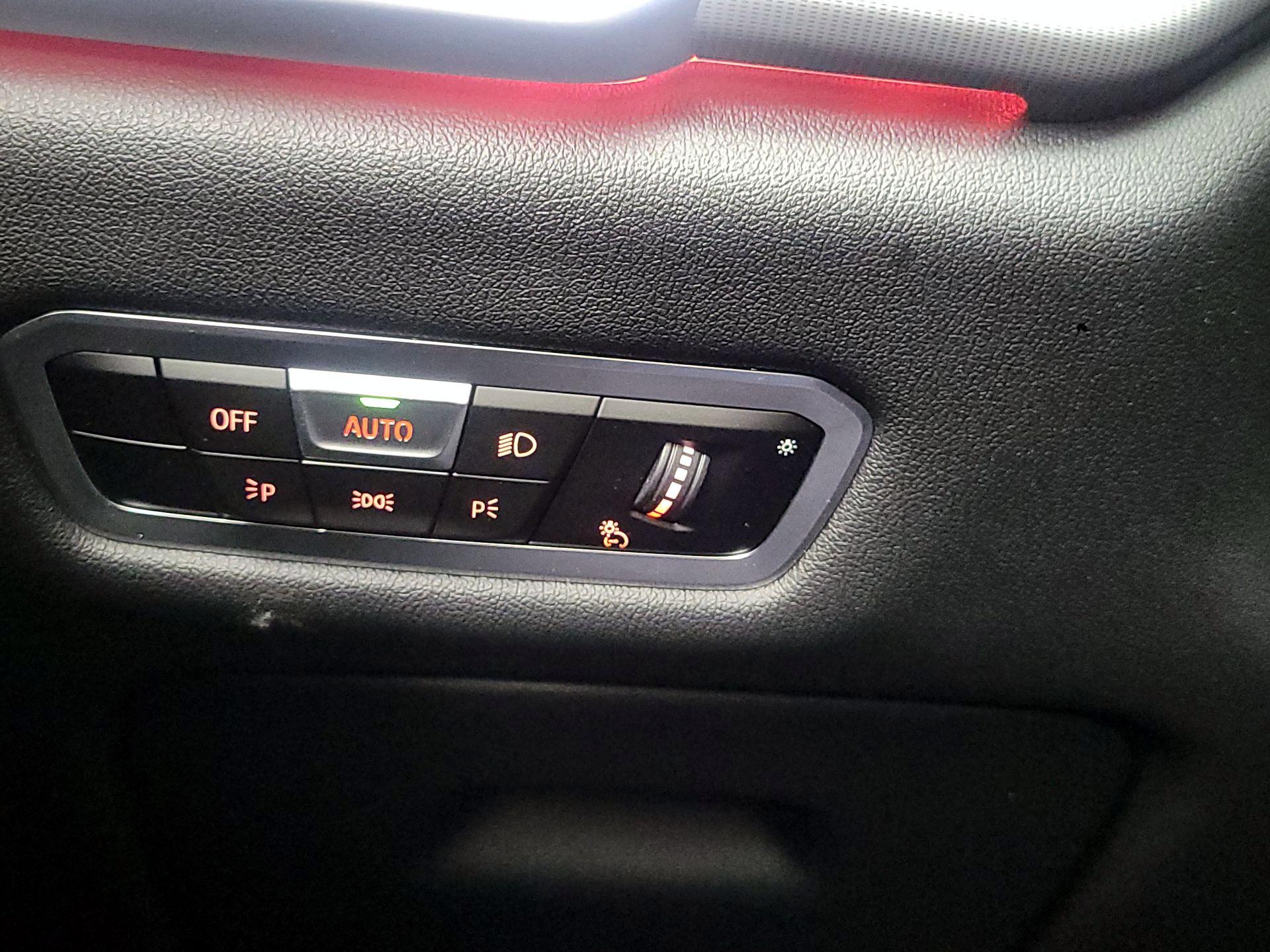 Thumbnail: 2023 BMW X6 - 11