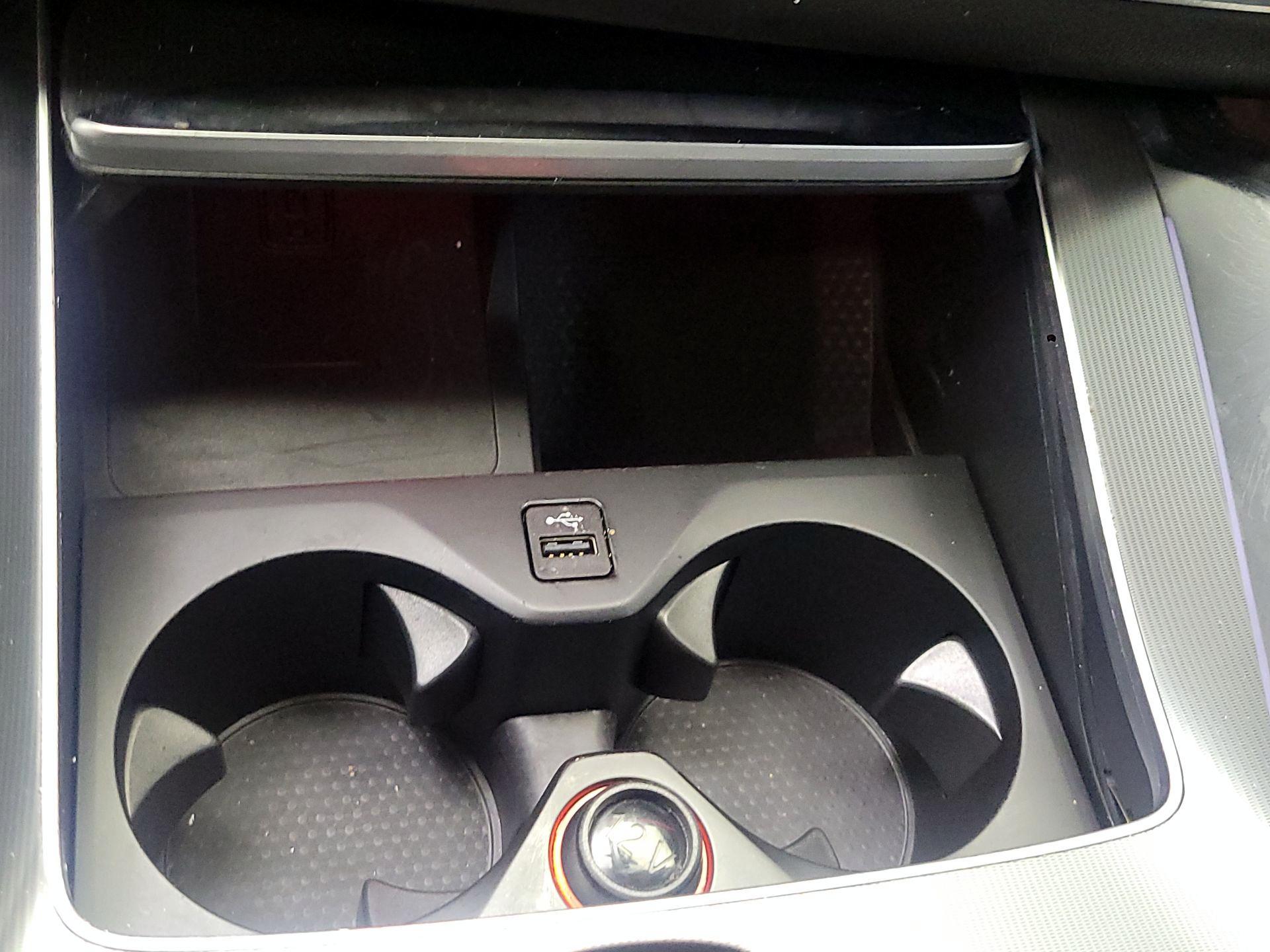 Thumbnail: 2023 BMW X6 - 17