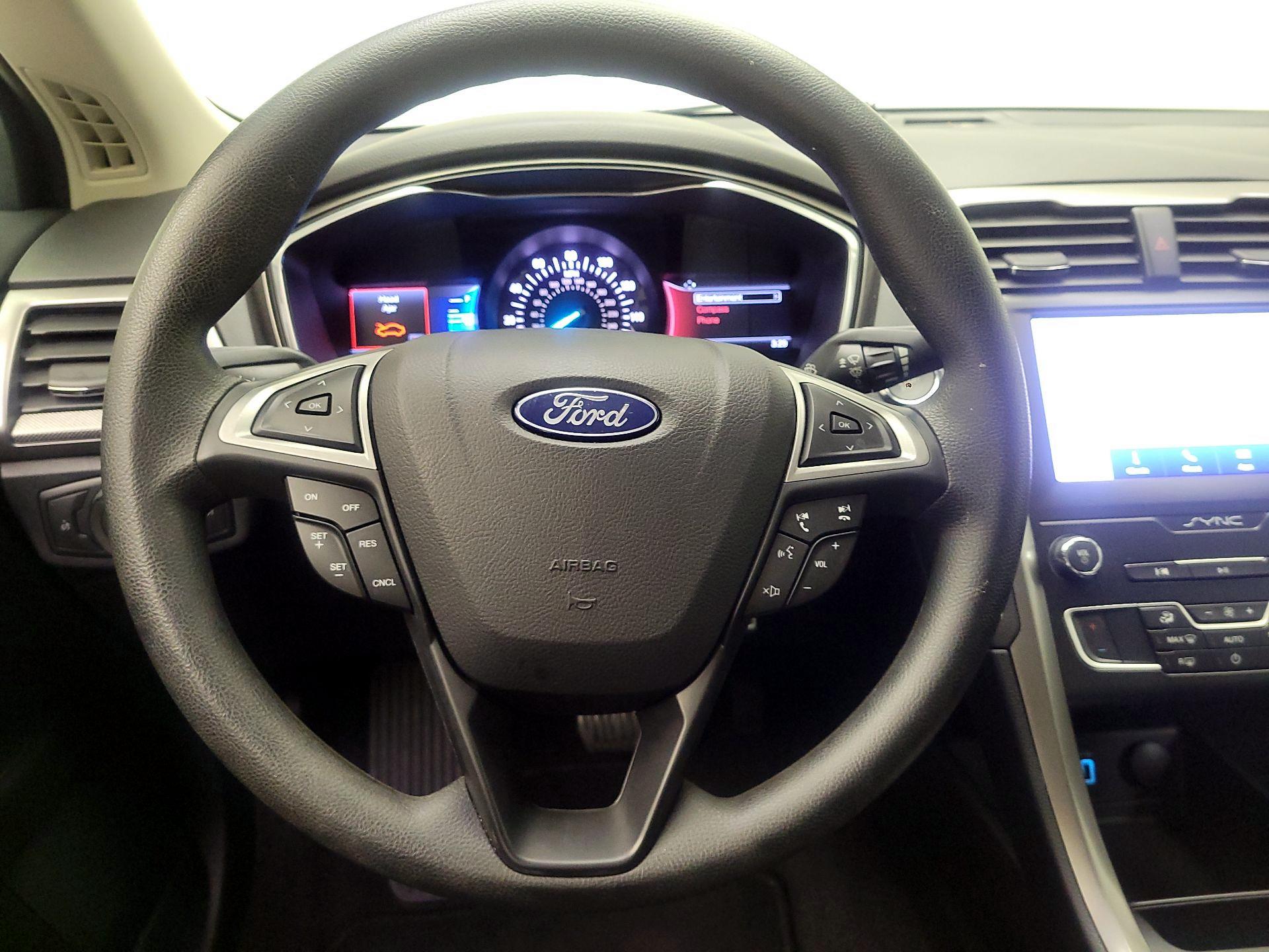 Thumbnail: 2020 Ford Fusion - 10