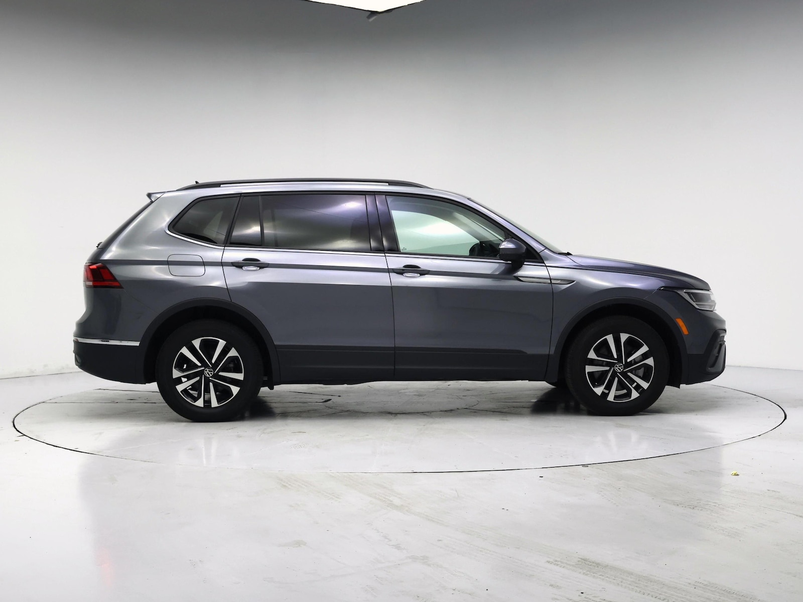 2024 Volkswagen Tiguan S - Photo 8