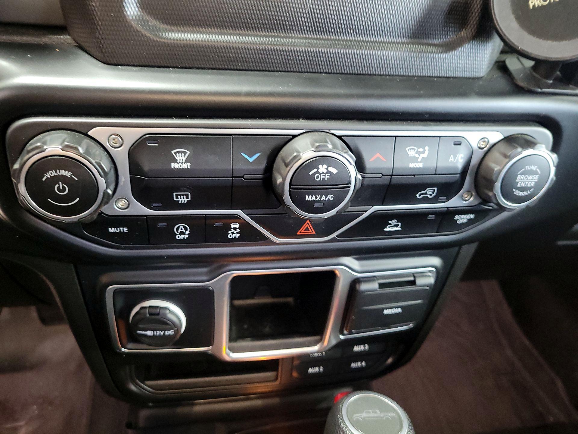Thumbnail: 2022 Jeep Gladiator - 16