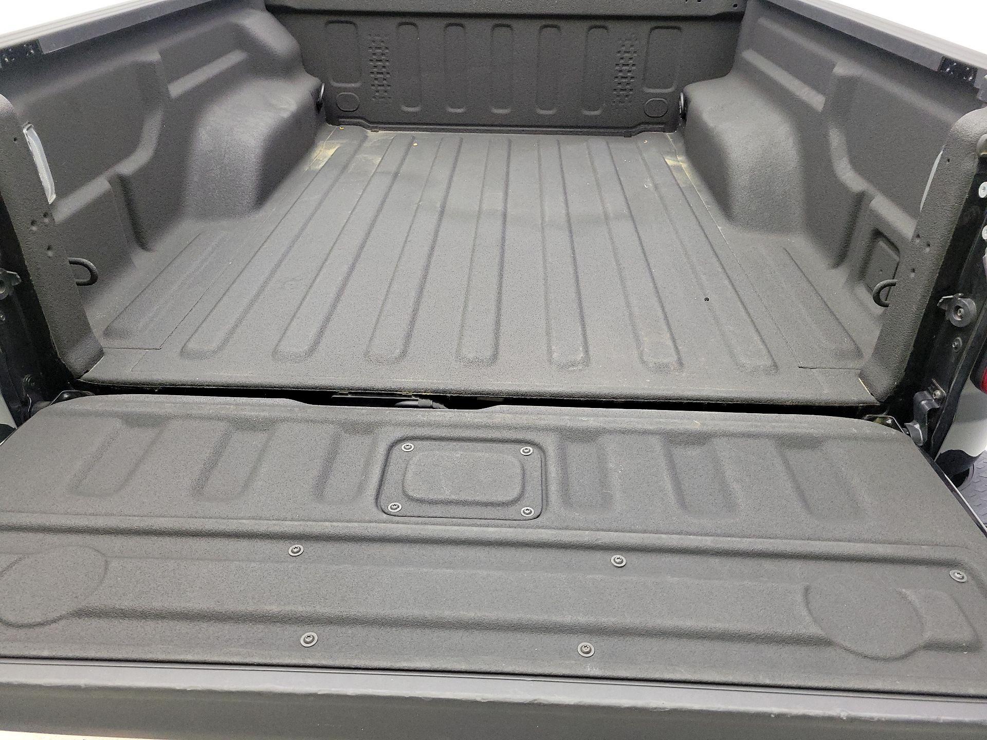 Thumbnail: 2022 Jeep Gladiator - 20