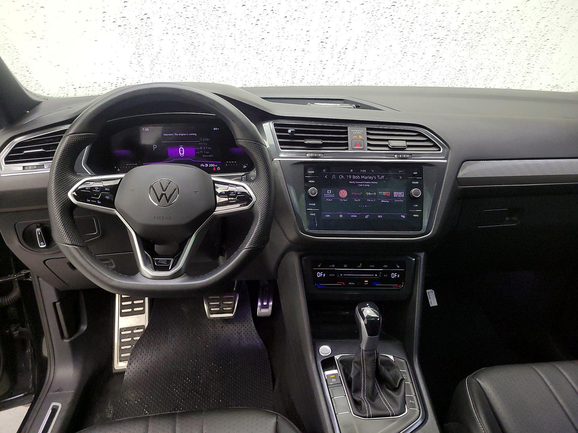 Thumbnail: 2023 Volkswagen Tiguan - 9