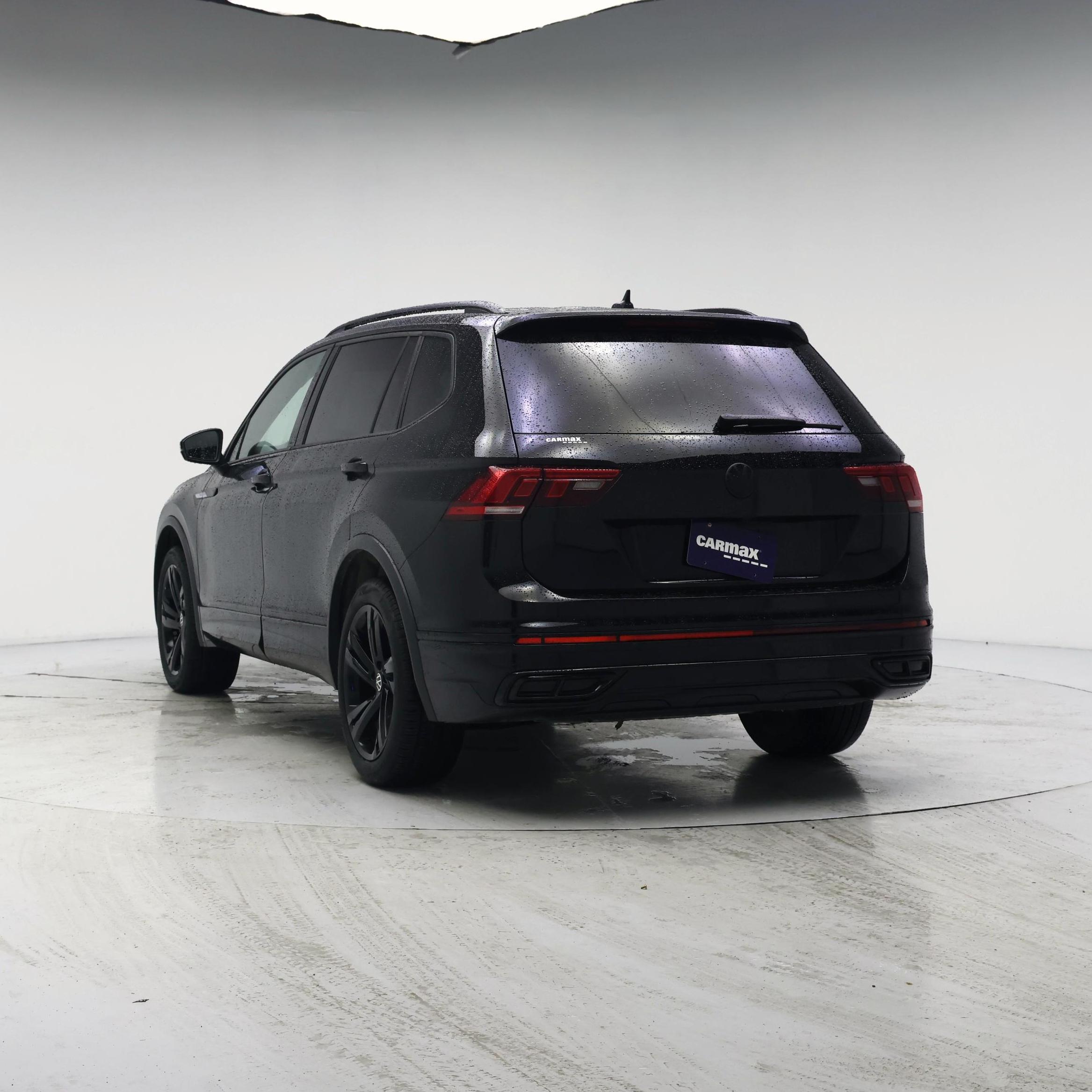 Thumbnail: 2023 Volkswagen Tiguan - 2