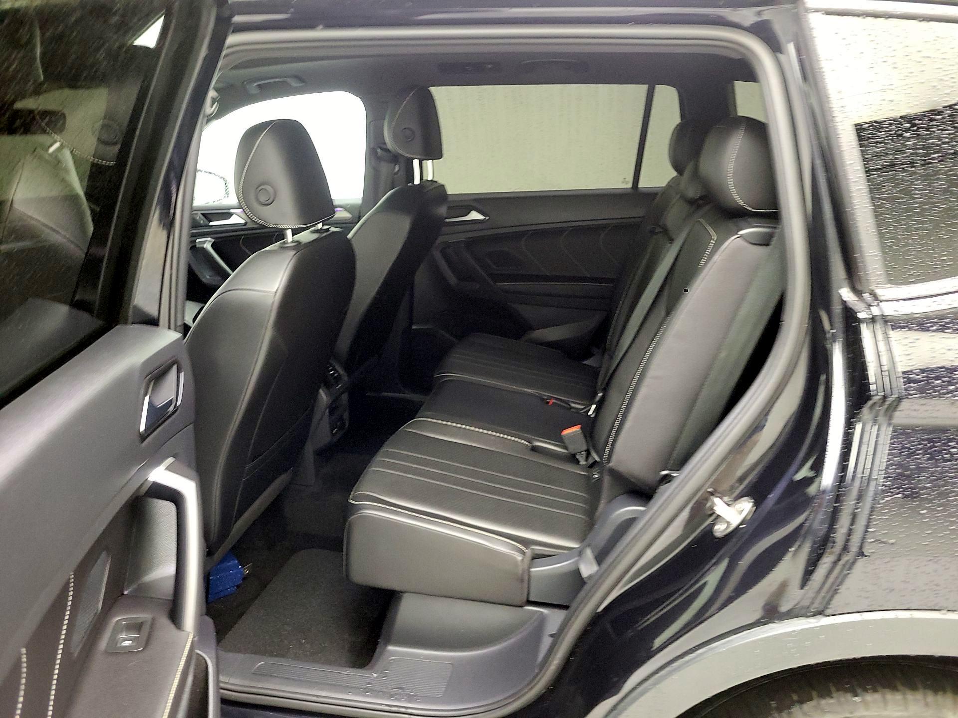 Thumbnail: 2023 Volkswagen Tiguan - 20