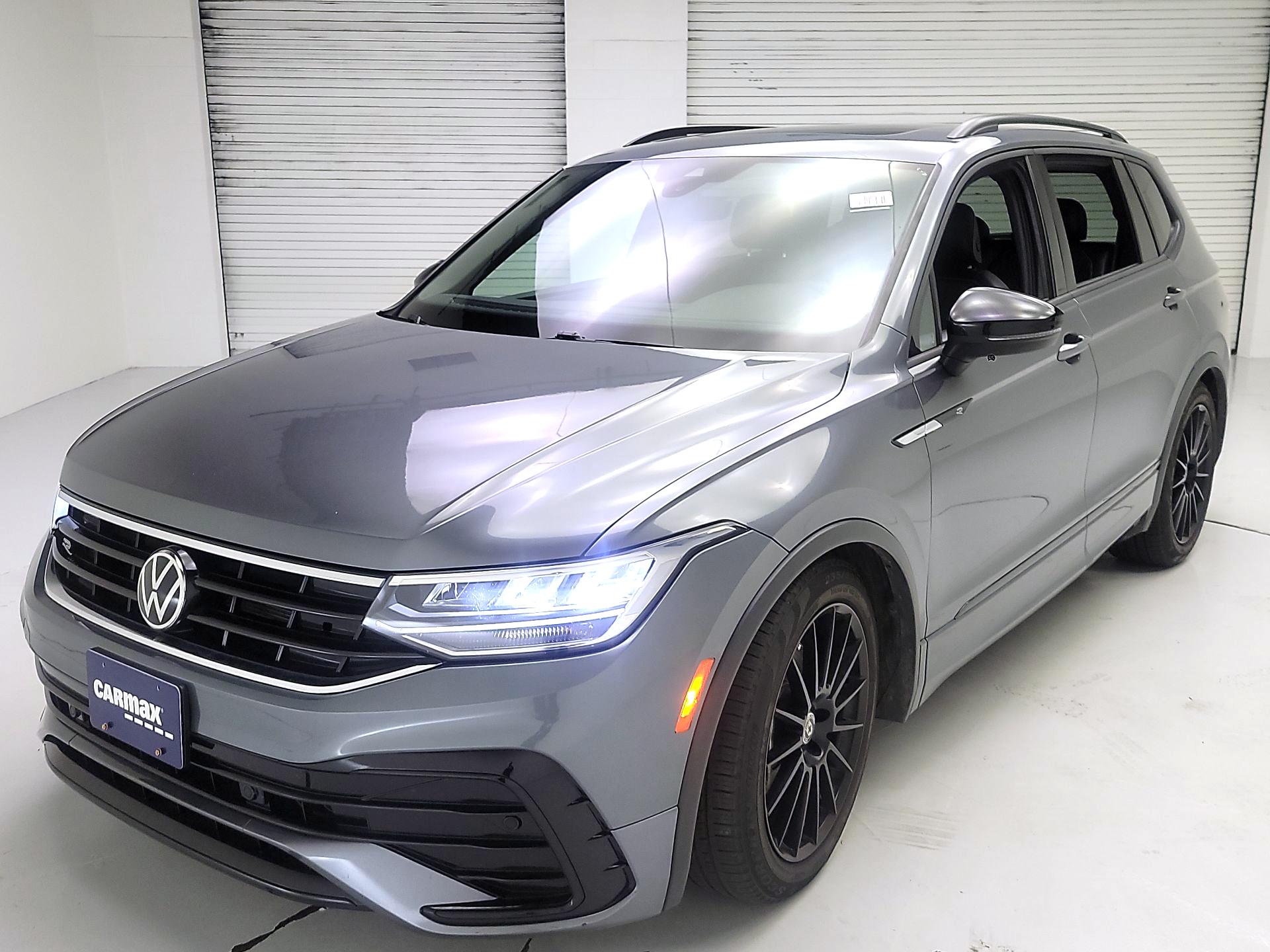 Thumbnail: 2022 Volkswagen Tiguan - 3