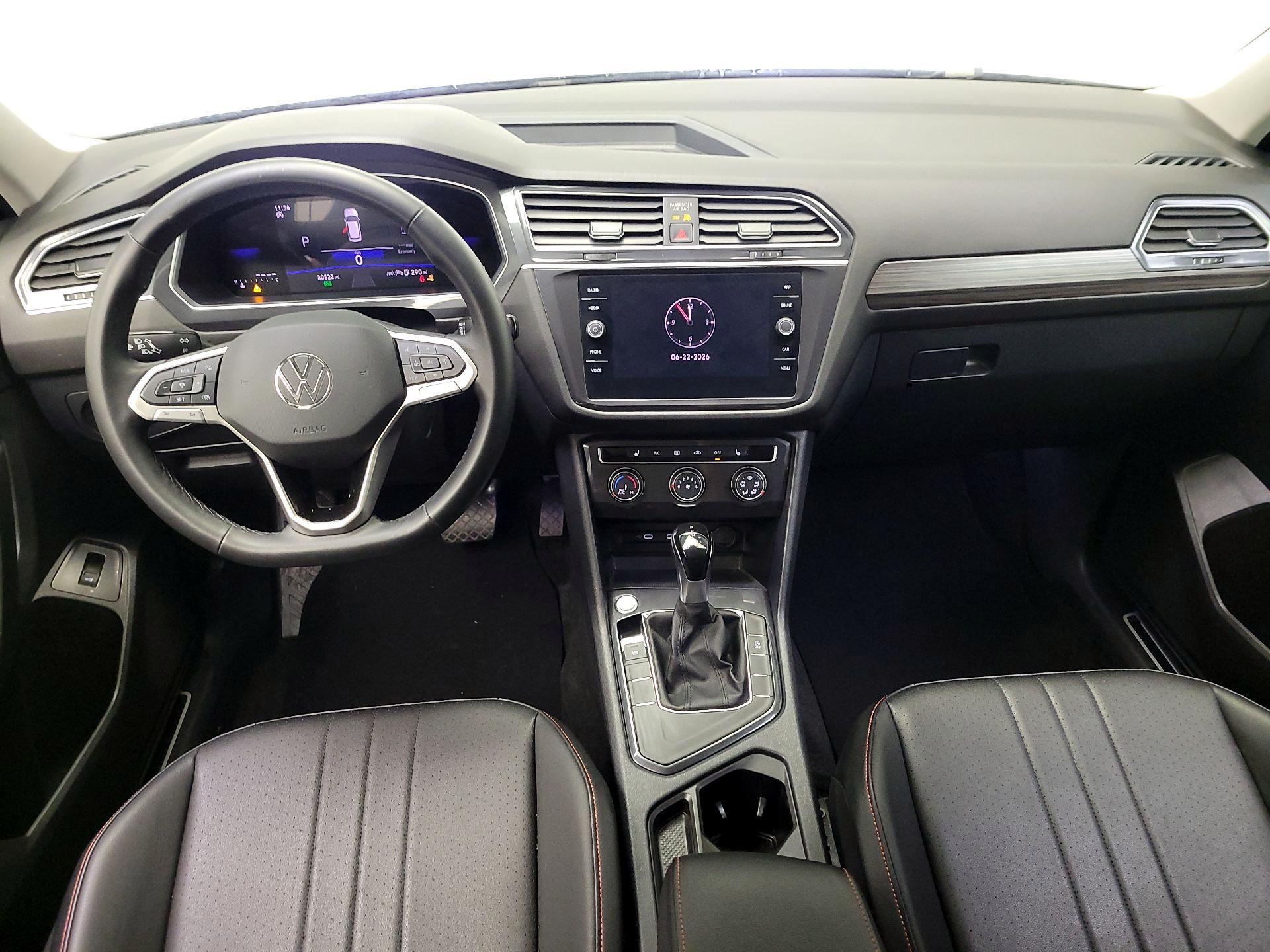Thumbnail: 2024 Volkswagen Tiguan - 9