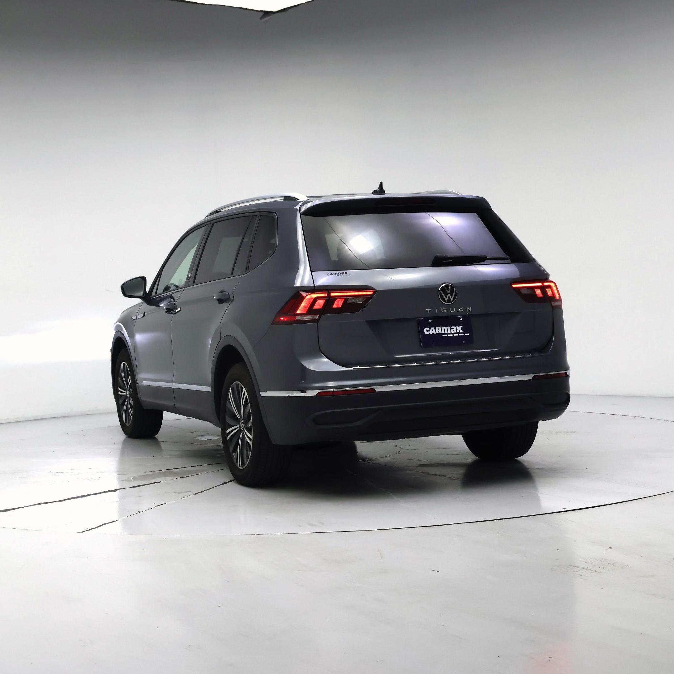 Thumbnail: 2024 Volkswagen Tiguan - 2