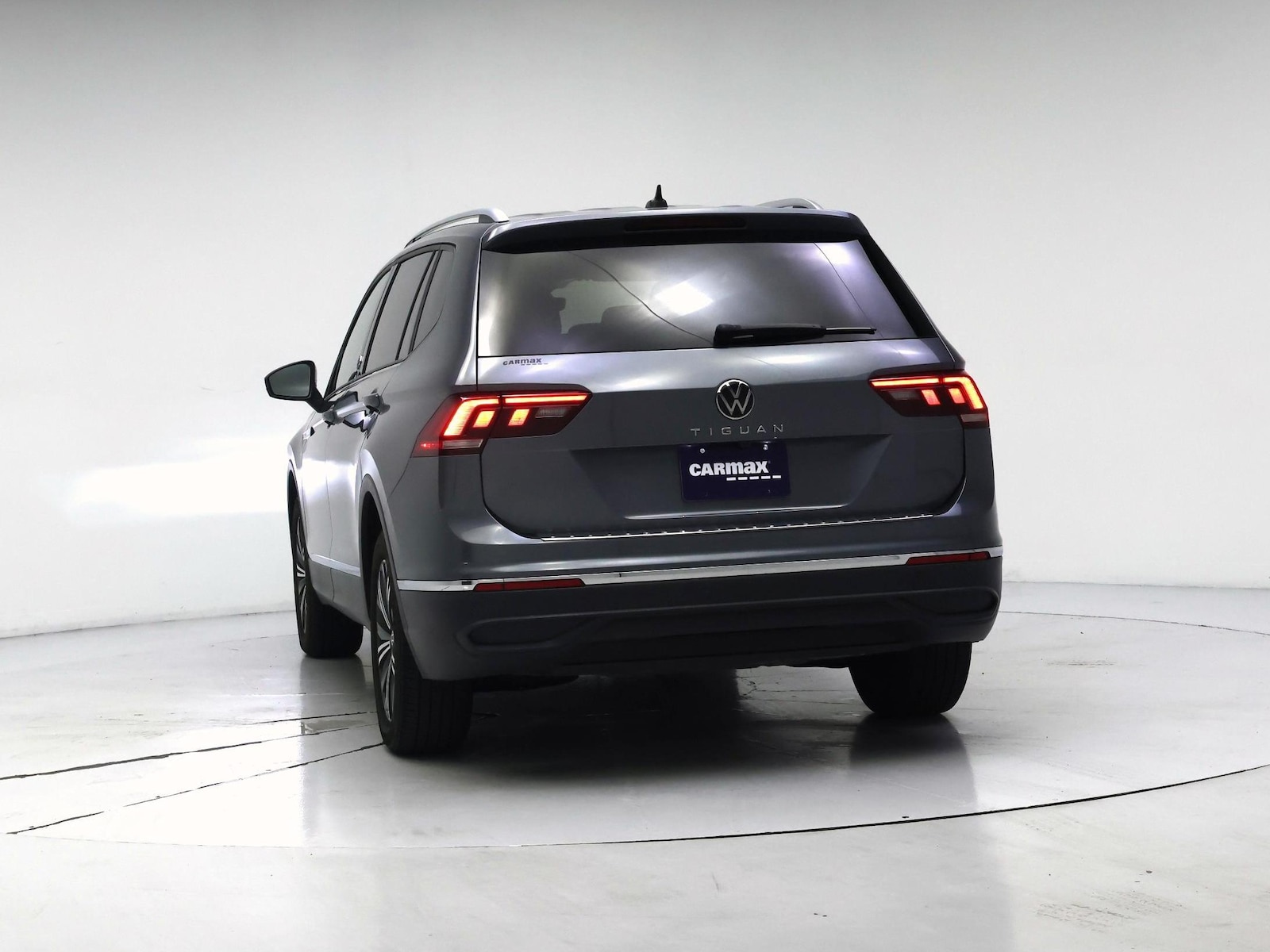 2024 Volkswagen Tiguan SE - Photo 7
