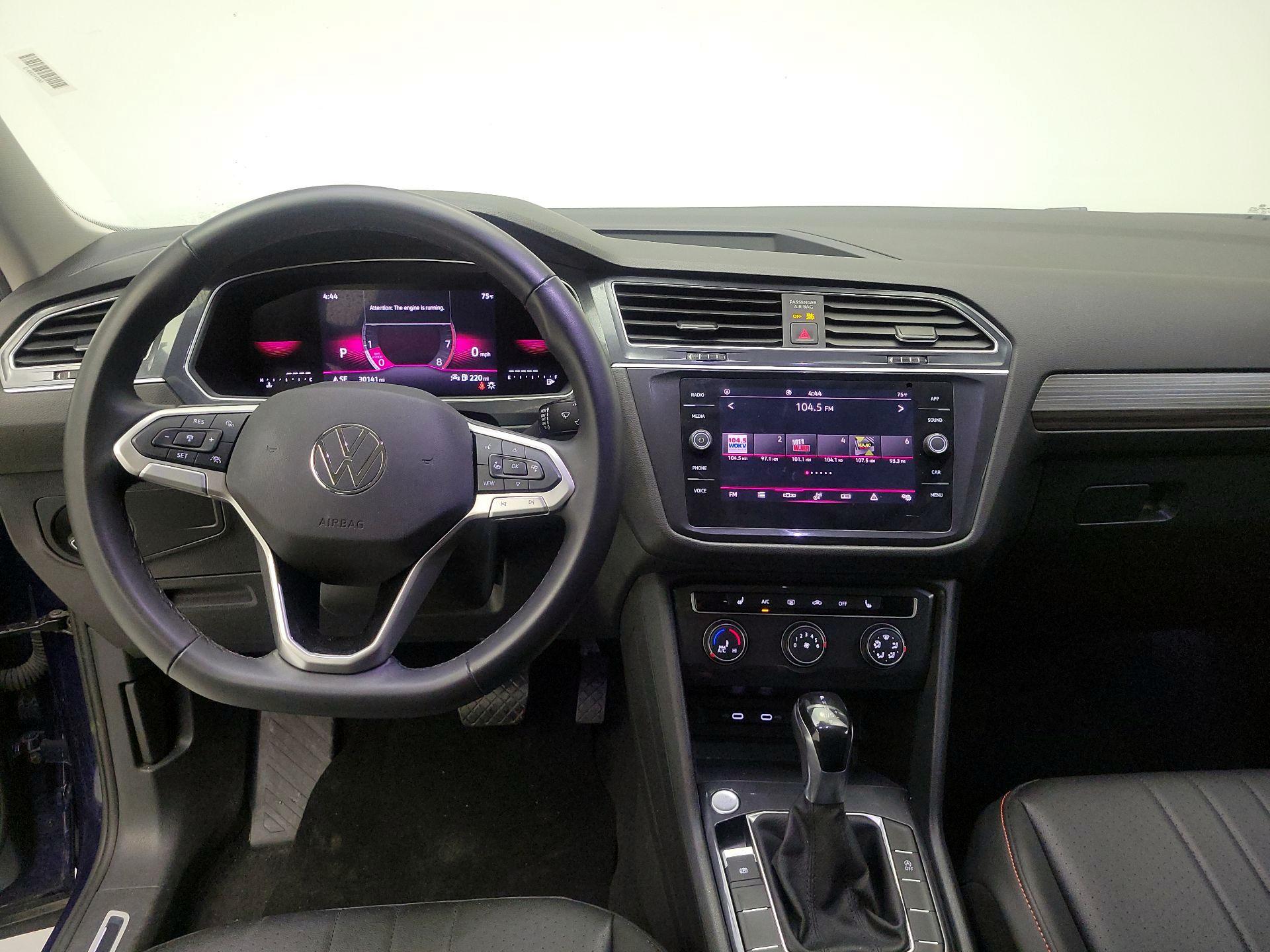 Thumbnail: 2024 Volkswagen Tiguan - 9