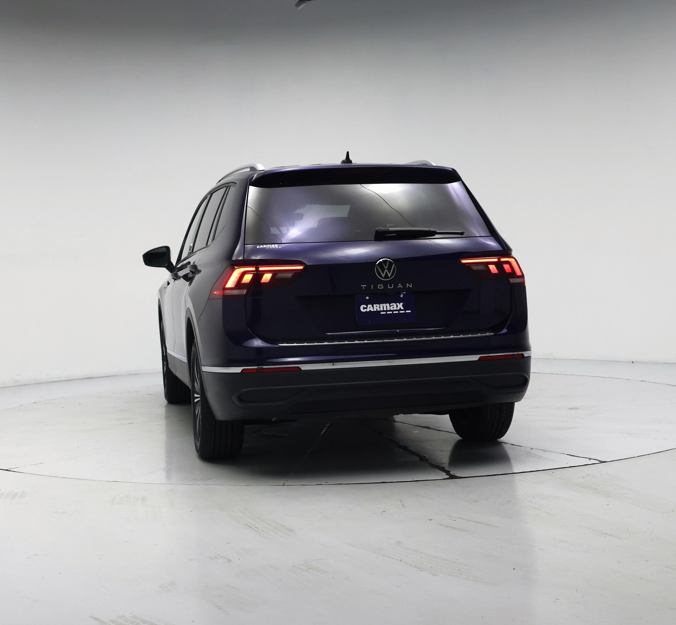 Thumbnail: 2024 Volkswagen Tiguan - 6