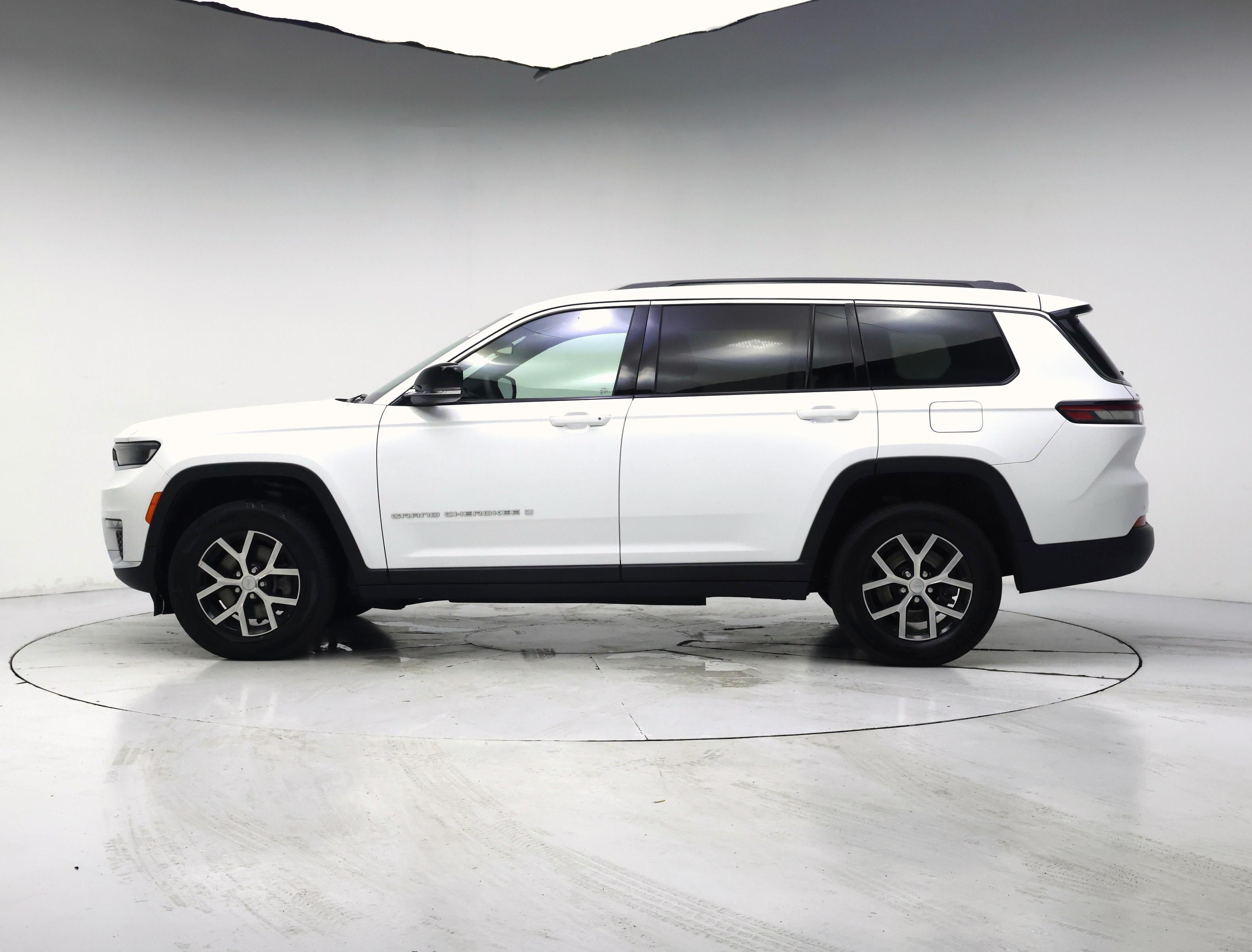 Thumbnail: 2024 Jeep Grand Cherokee L - 3