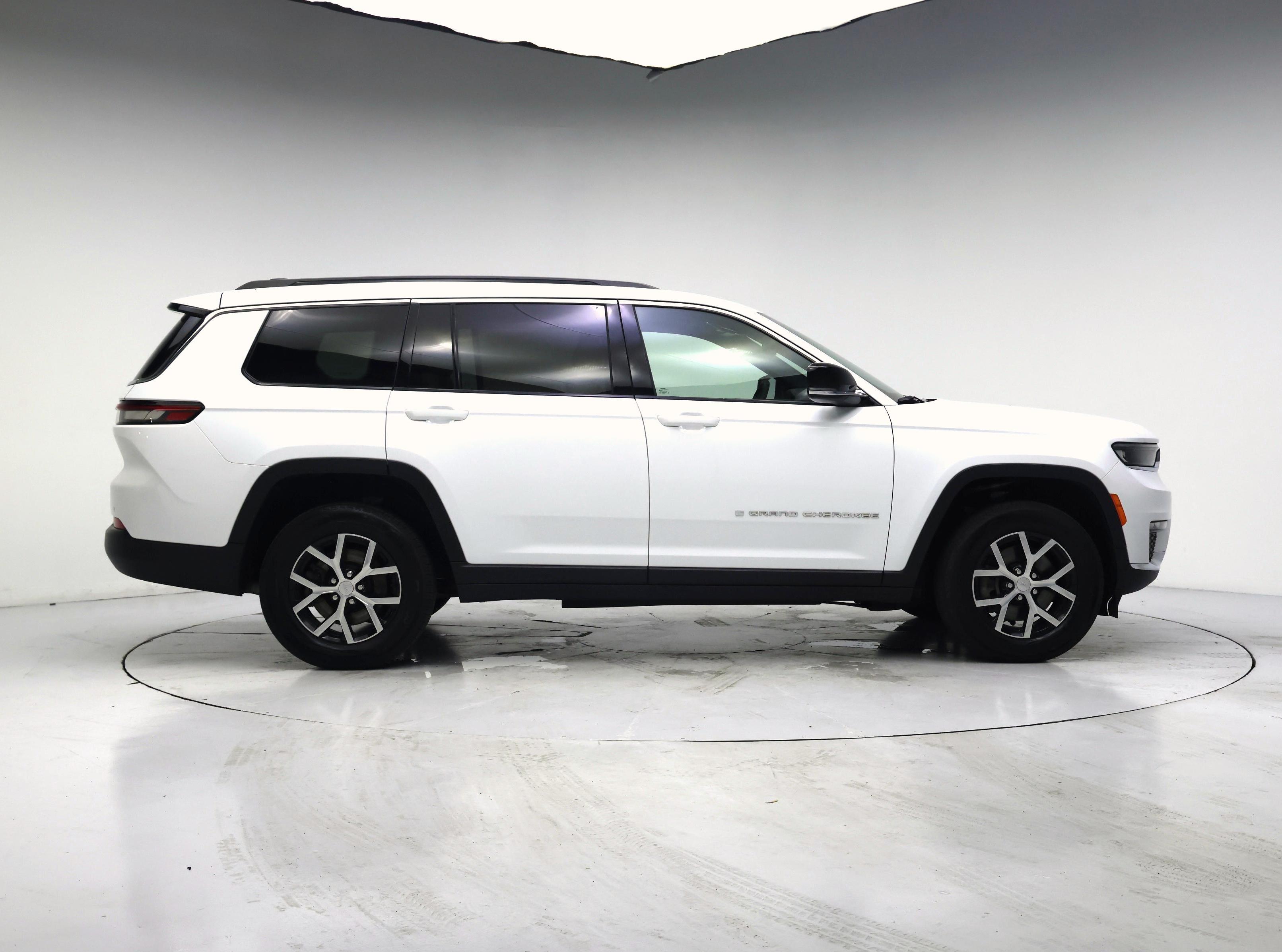 Thumbnail: 2024 Jeep Grand Cherokee L - 7