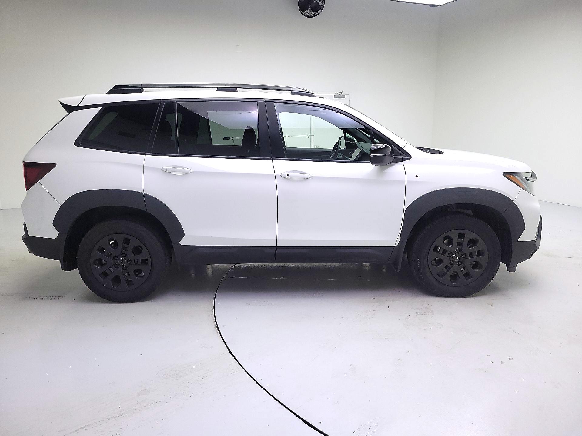 Thumbnail: 2022 Honda Passport - 4