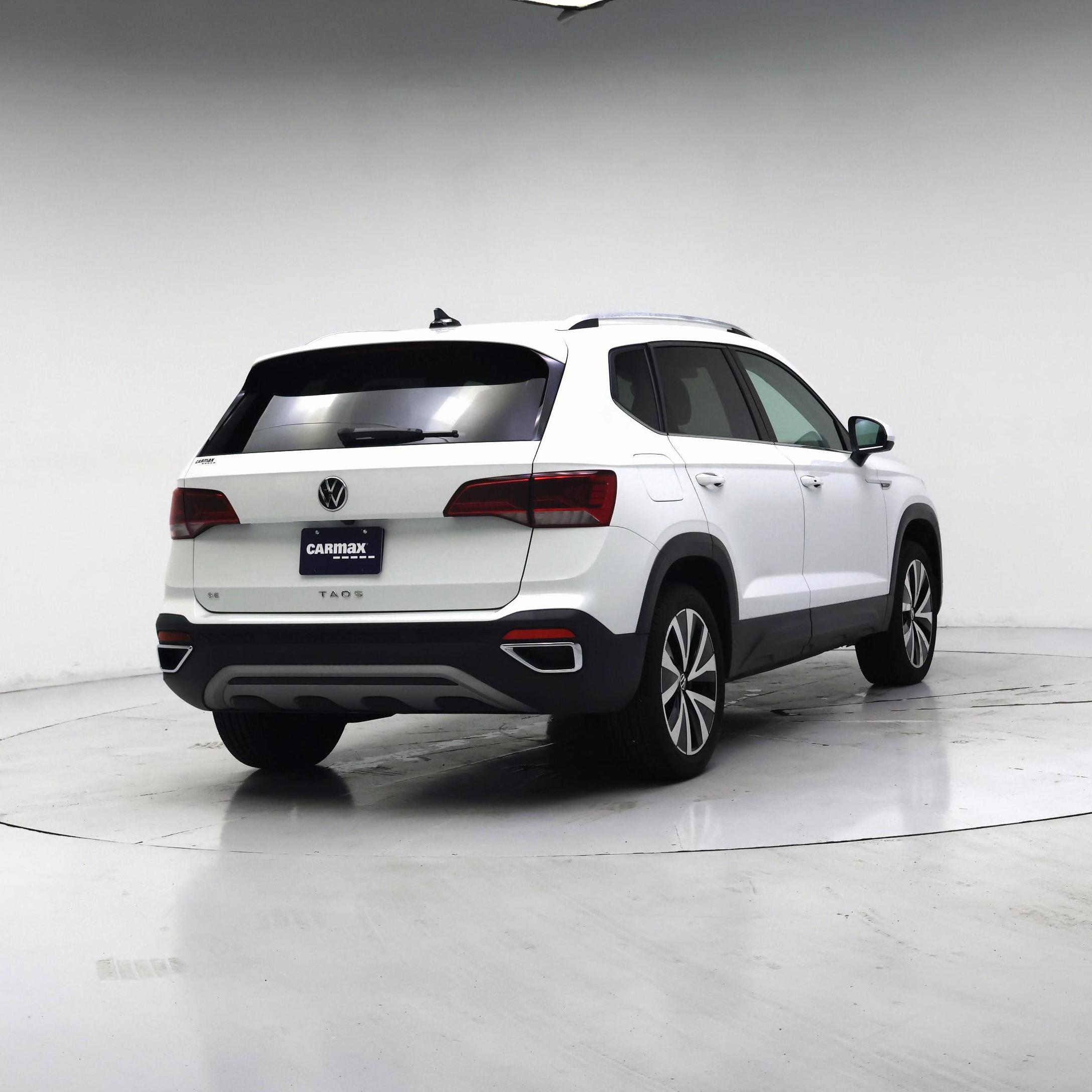 Thumbnail: 2024 Volkswagen Taos - 8