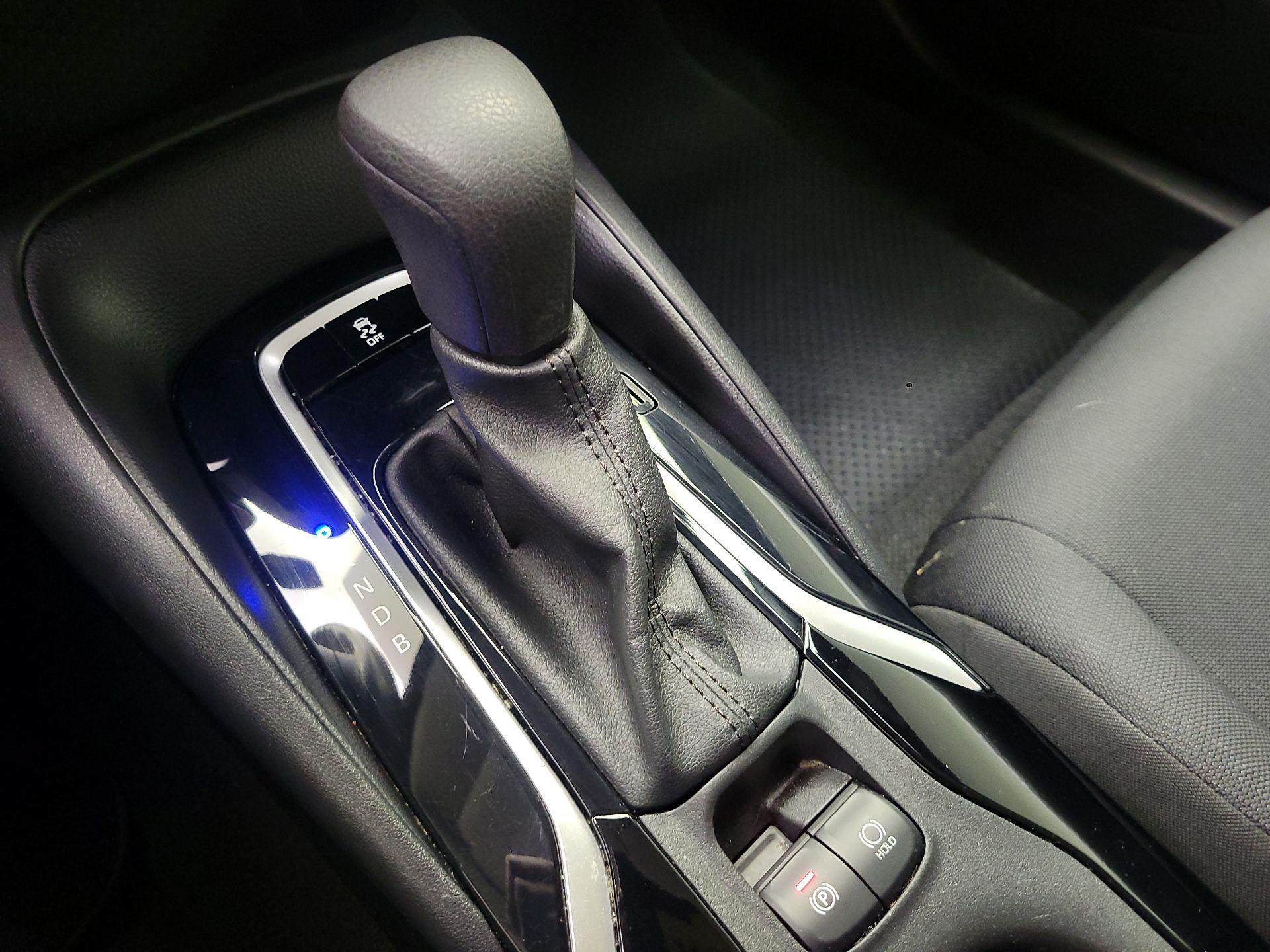 Thumbnail: 2022 Toyota Corolla - 18