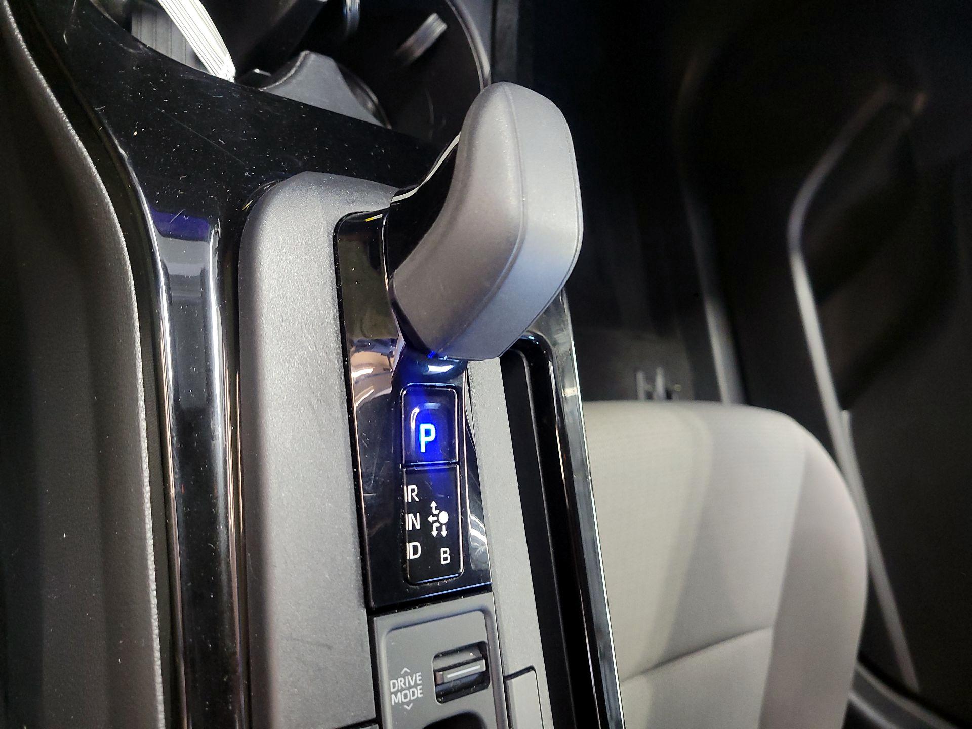 Thumbnail: 2024 Toyota Prius - 17