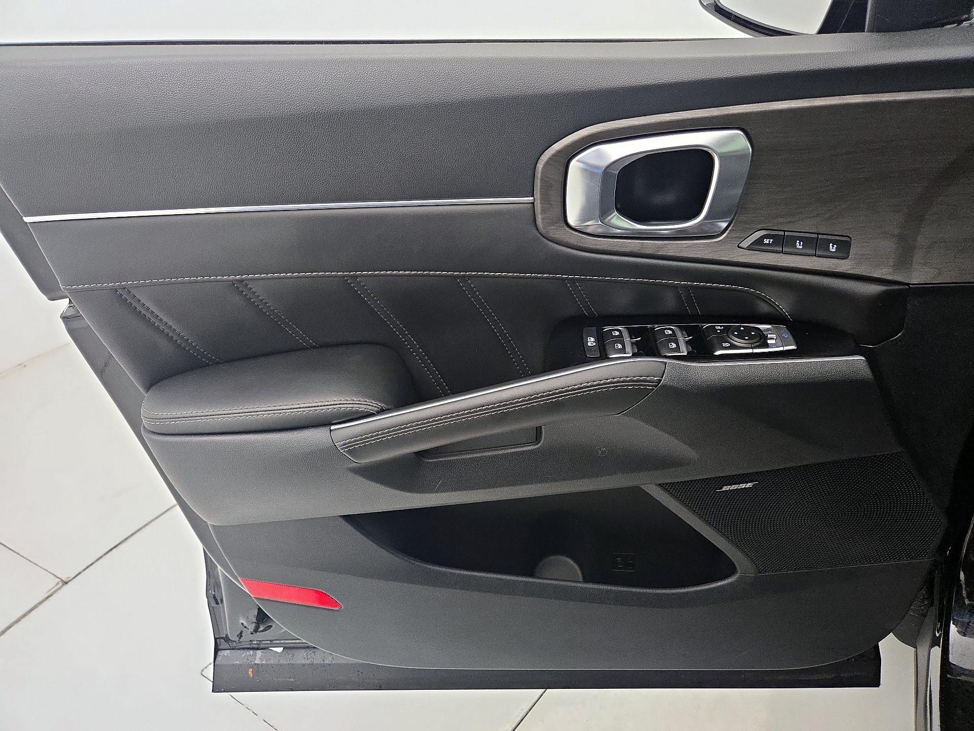 Thumbnail: 2024 Kia Sorento - 12