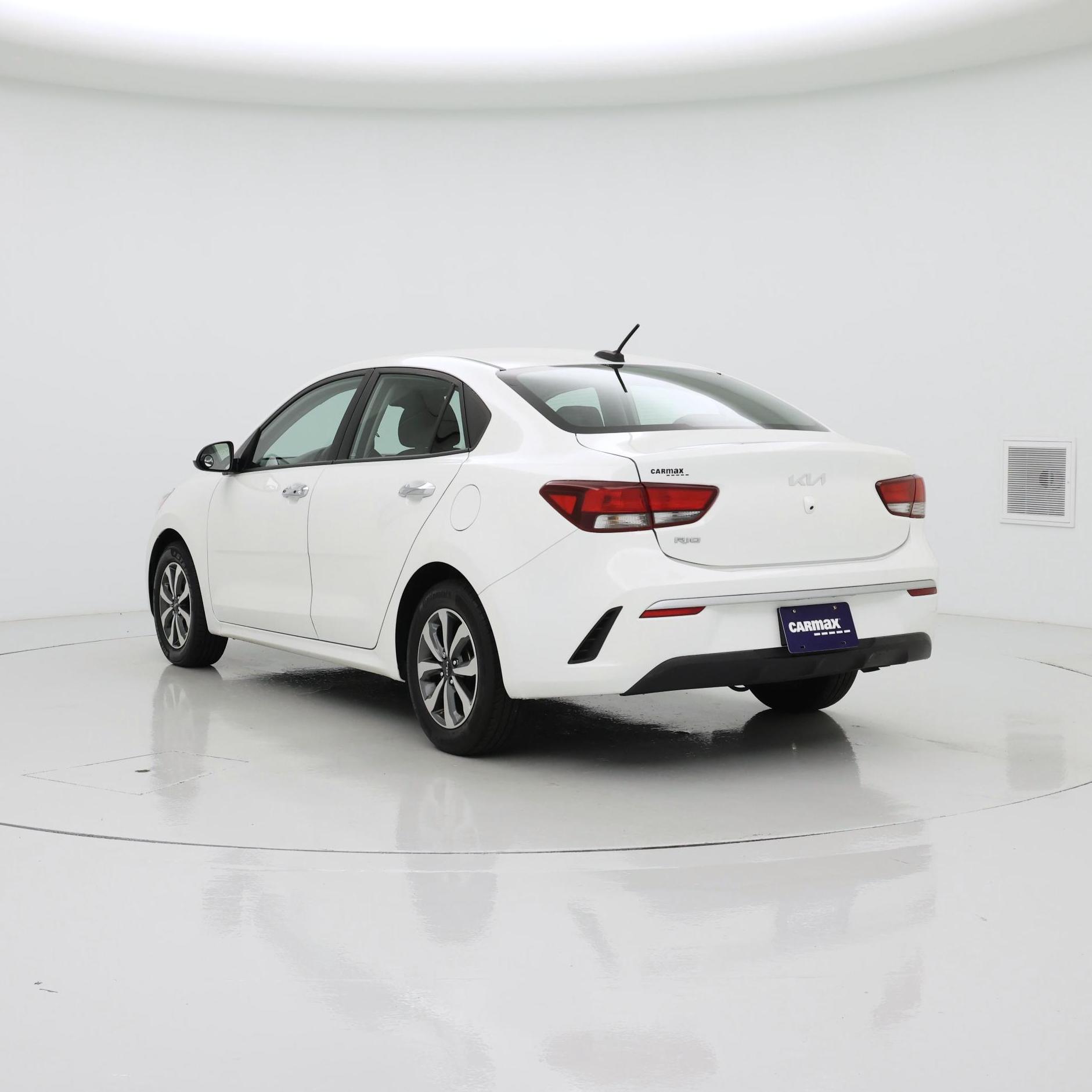 Thumbnail: 2023 Kia Rio - 2