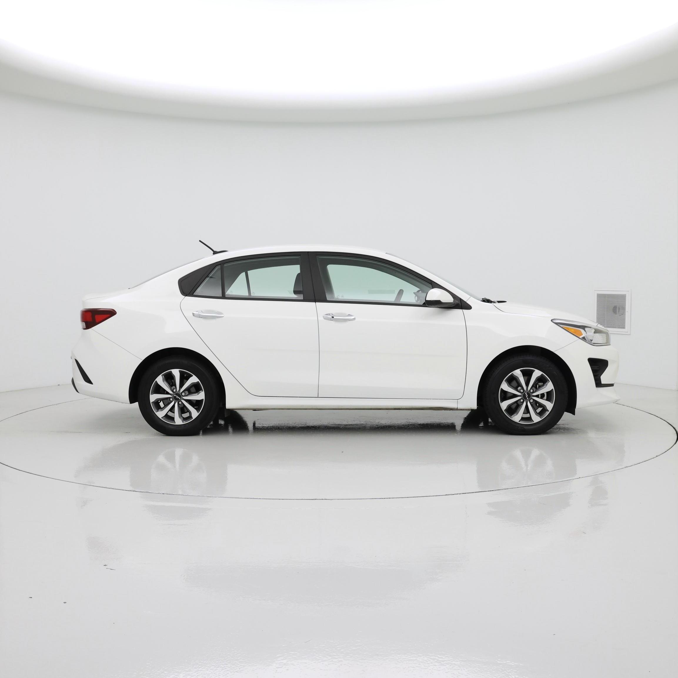 Thumbnail: 2023 Kia Rio - 7