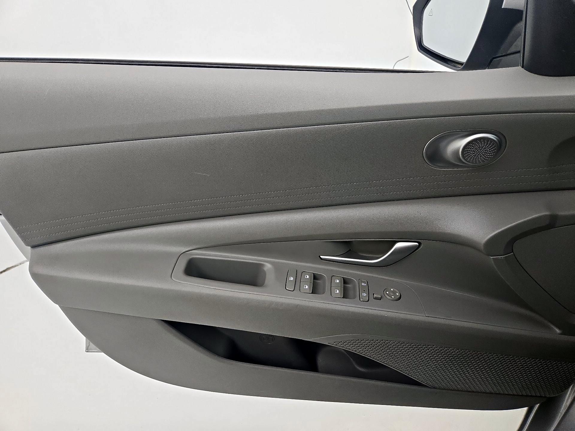 Thumbnail: 2021 Hyundai Elantra - 12