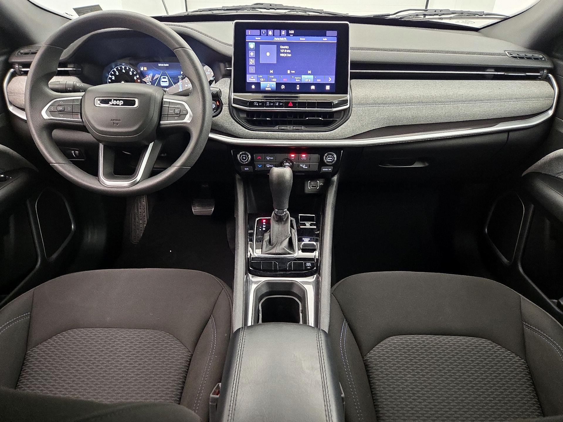 Thumbnail: 2023 Jeep Compass - 9