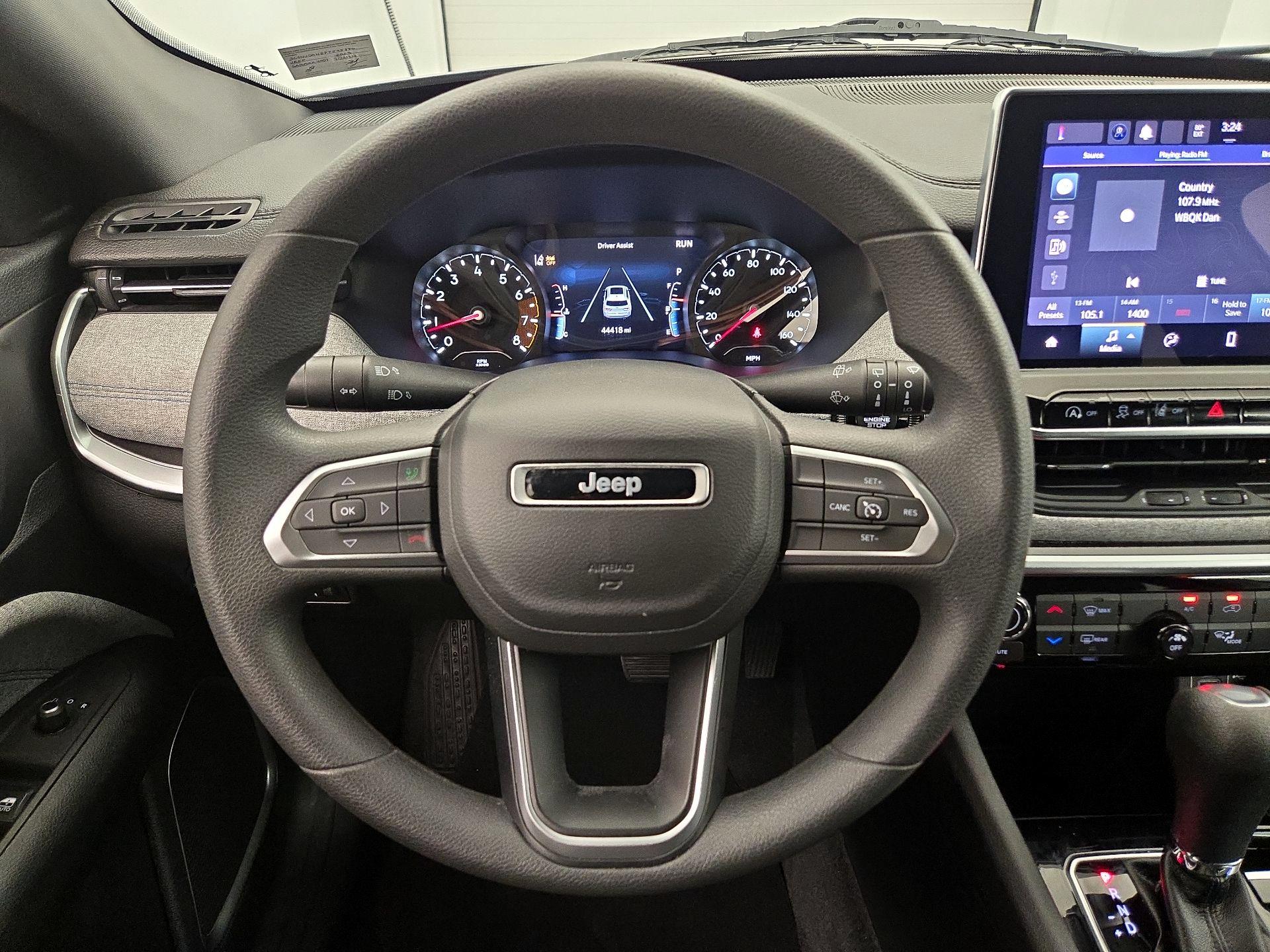 Thumbnail: 2023 Jeep Compass - 10