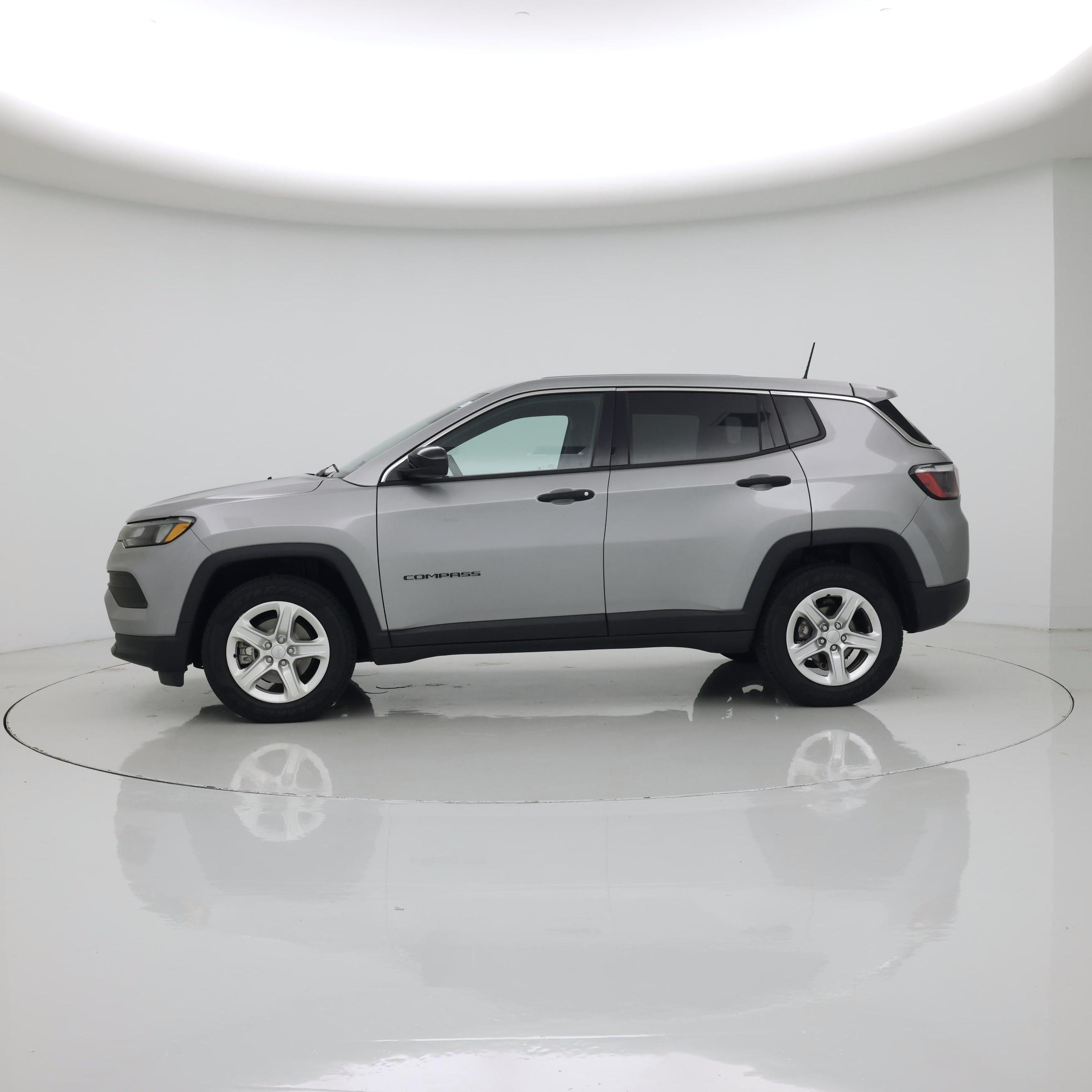 Thumbnail: 2023 Jeep Compass - 3