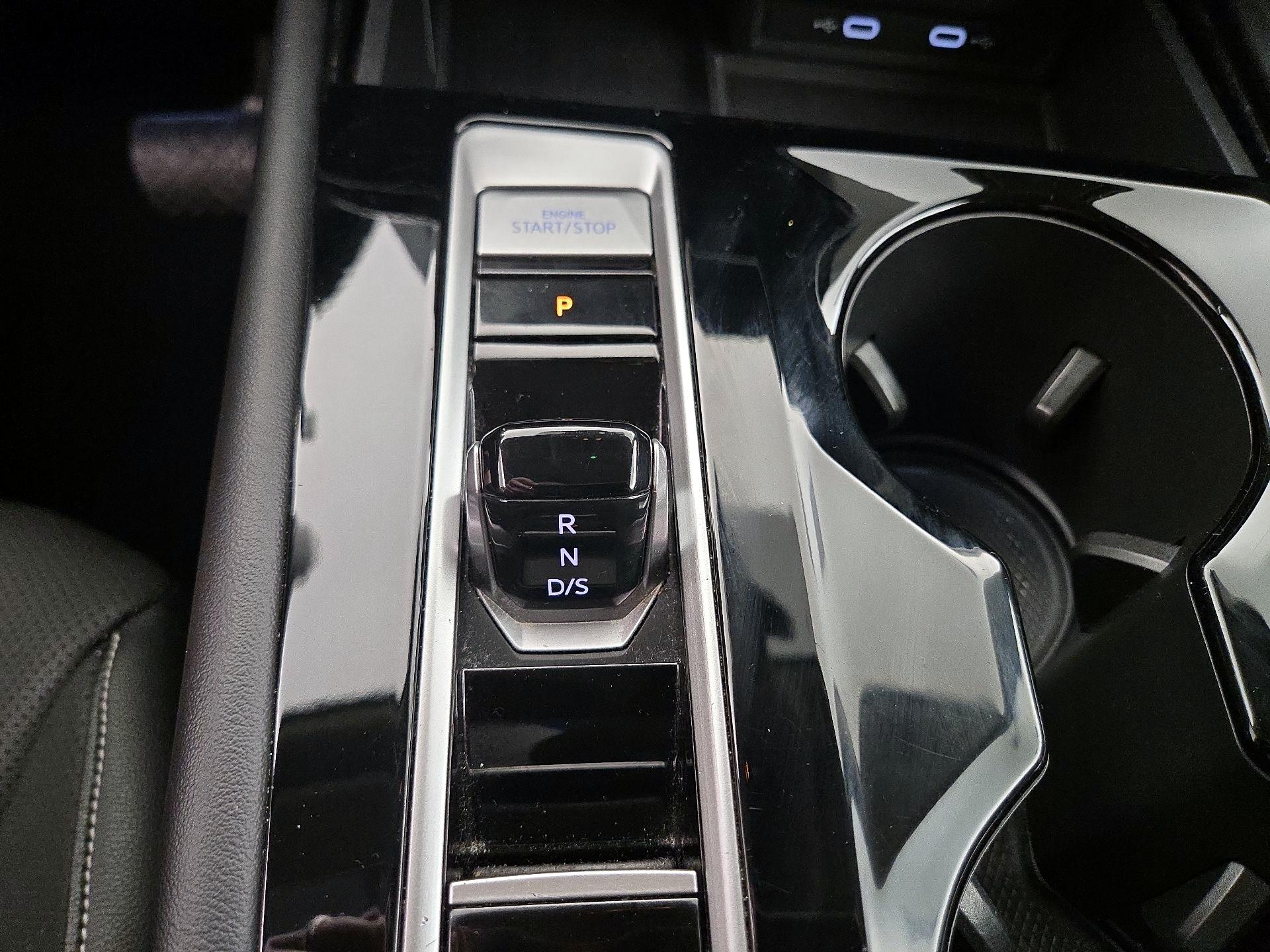 Thumbnail: 2024 Volkswagen Atlas - 17