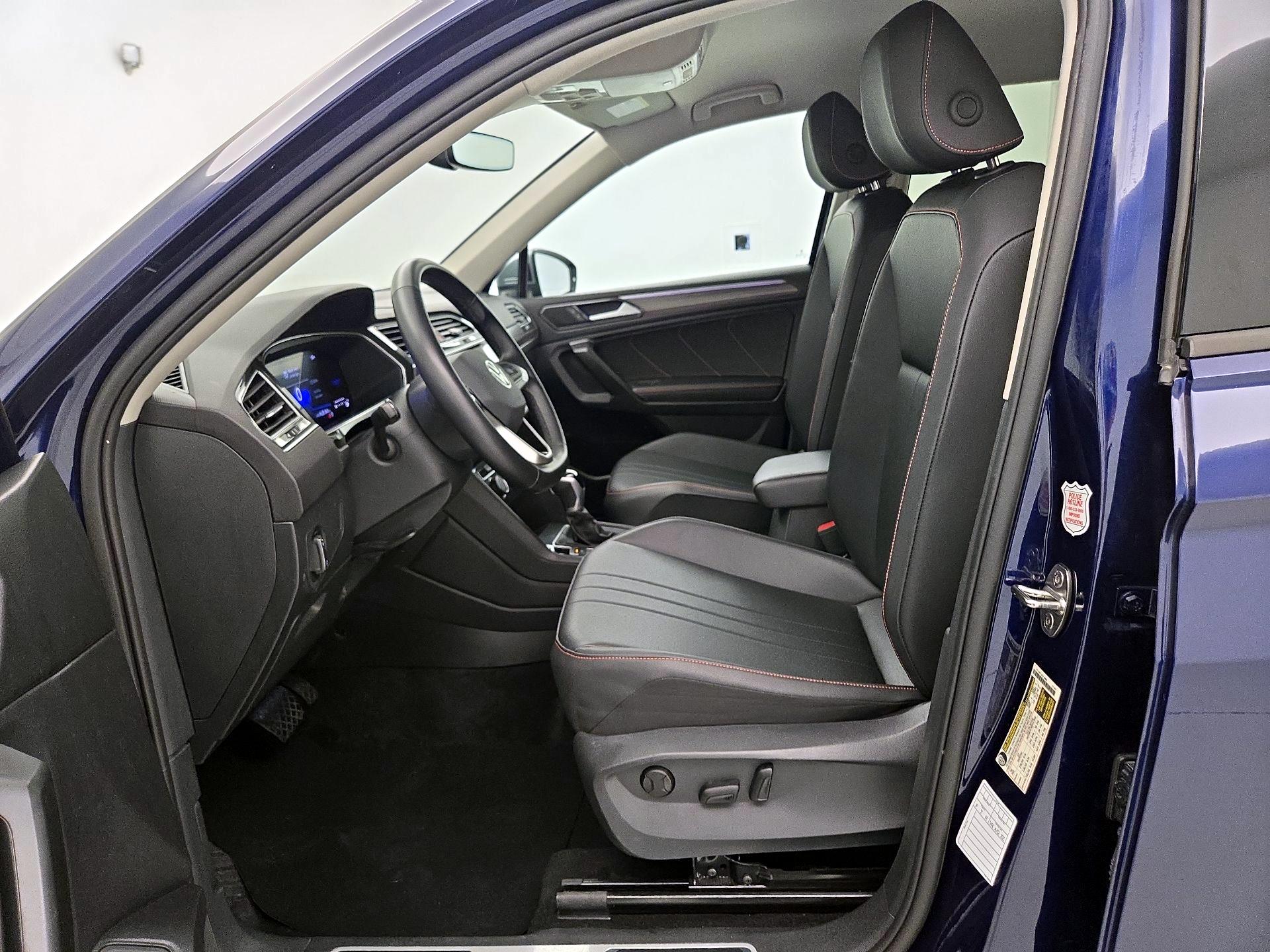 Thumbnail: 2024 Volkswagen Tiguan - 11