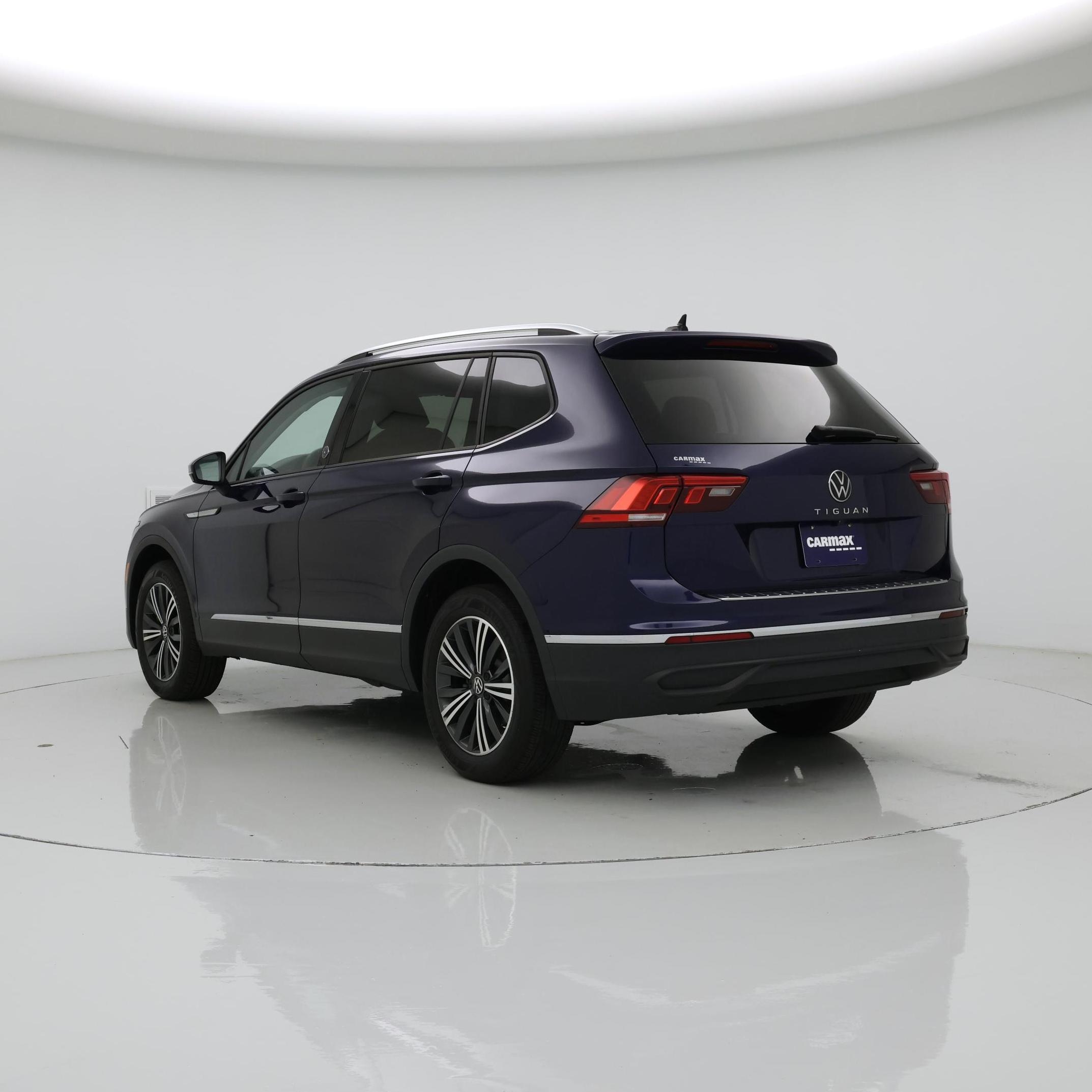 Thumbnail: 2024 Volkswagen Tiguan - 2