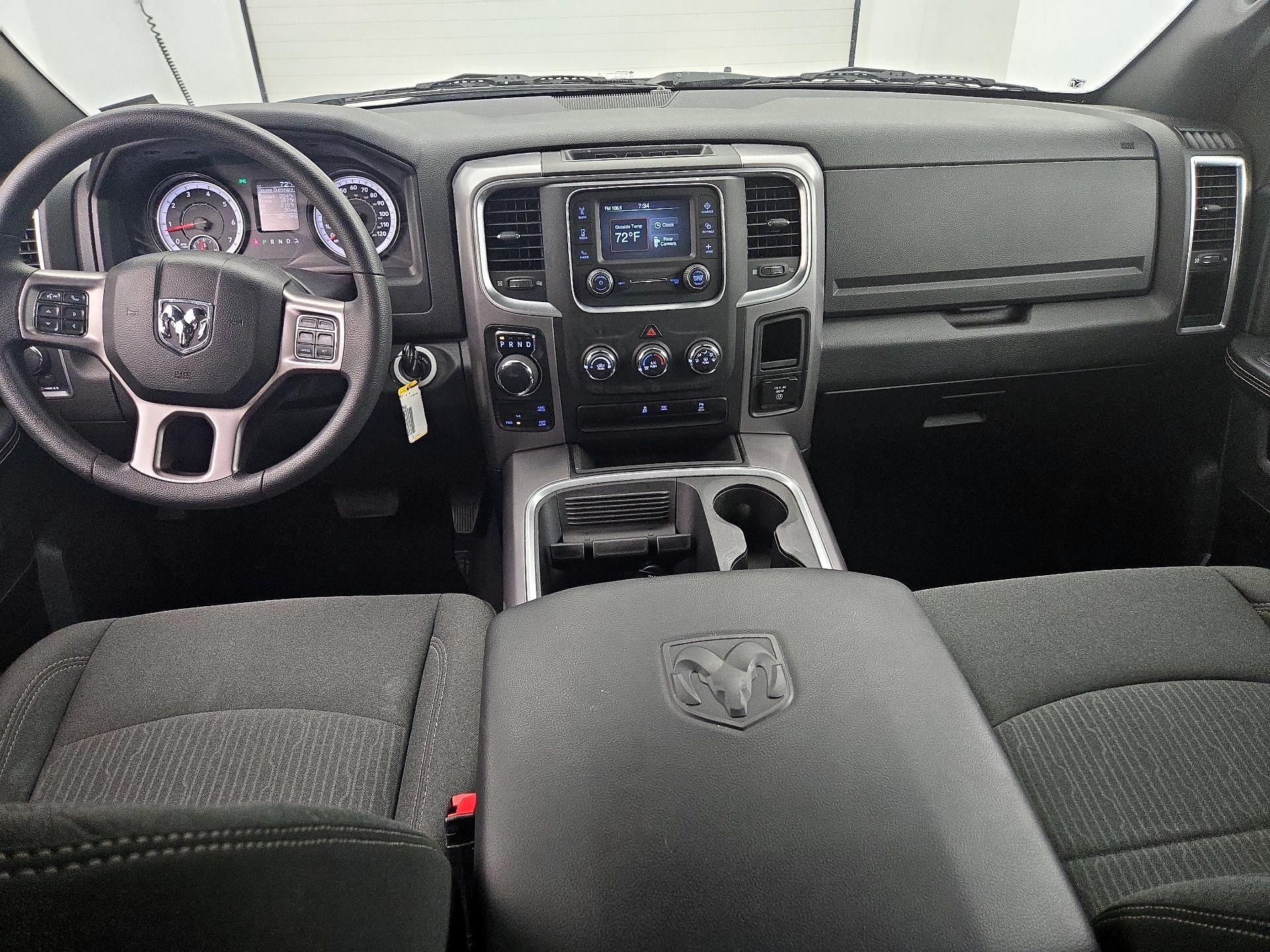 Thumbnail: 2023 RAM 1500 Classic - 9