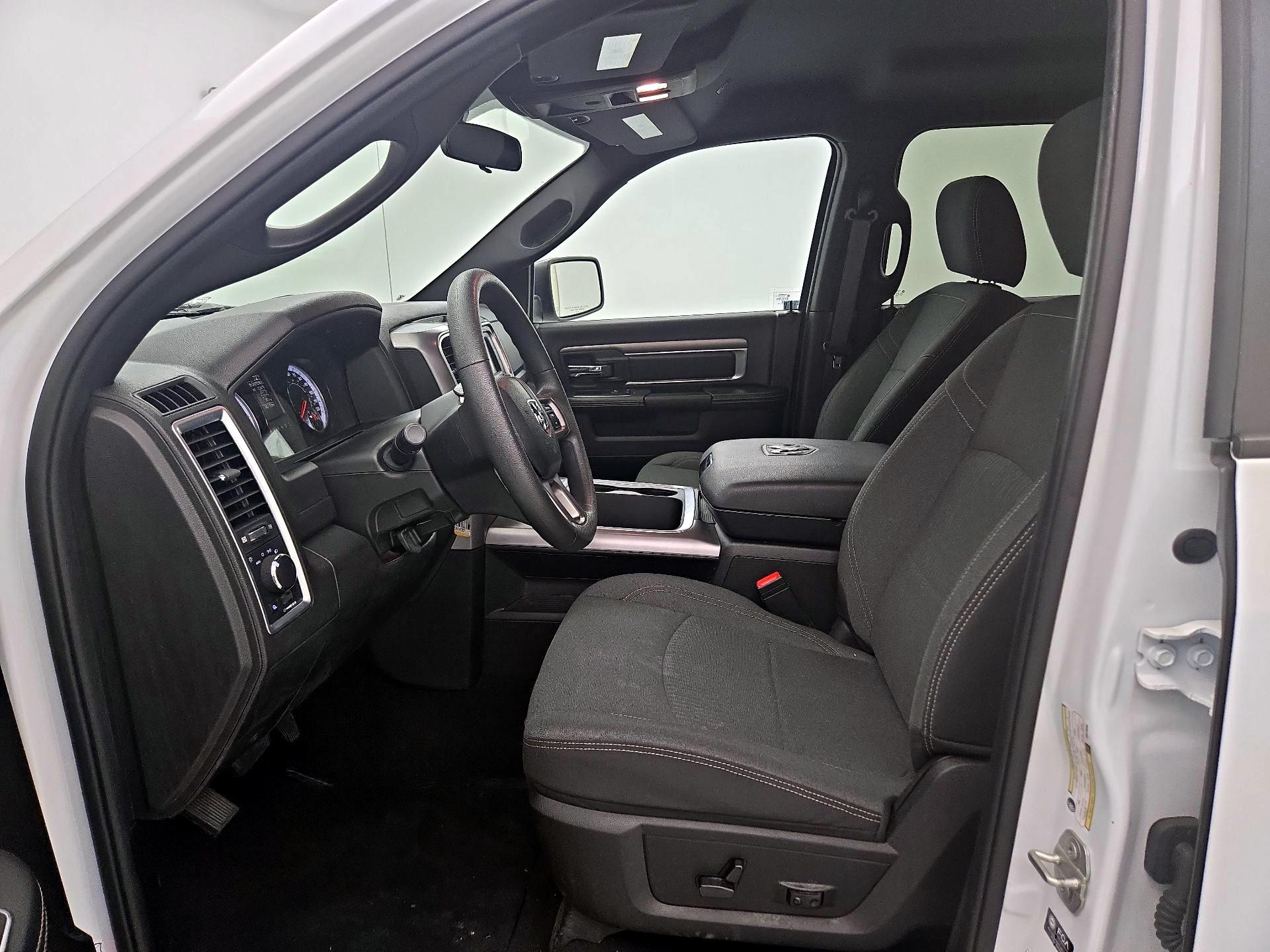 Thumbnail: 2023 RAM 1500 Classic - 11