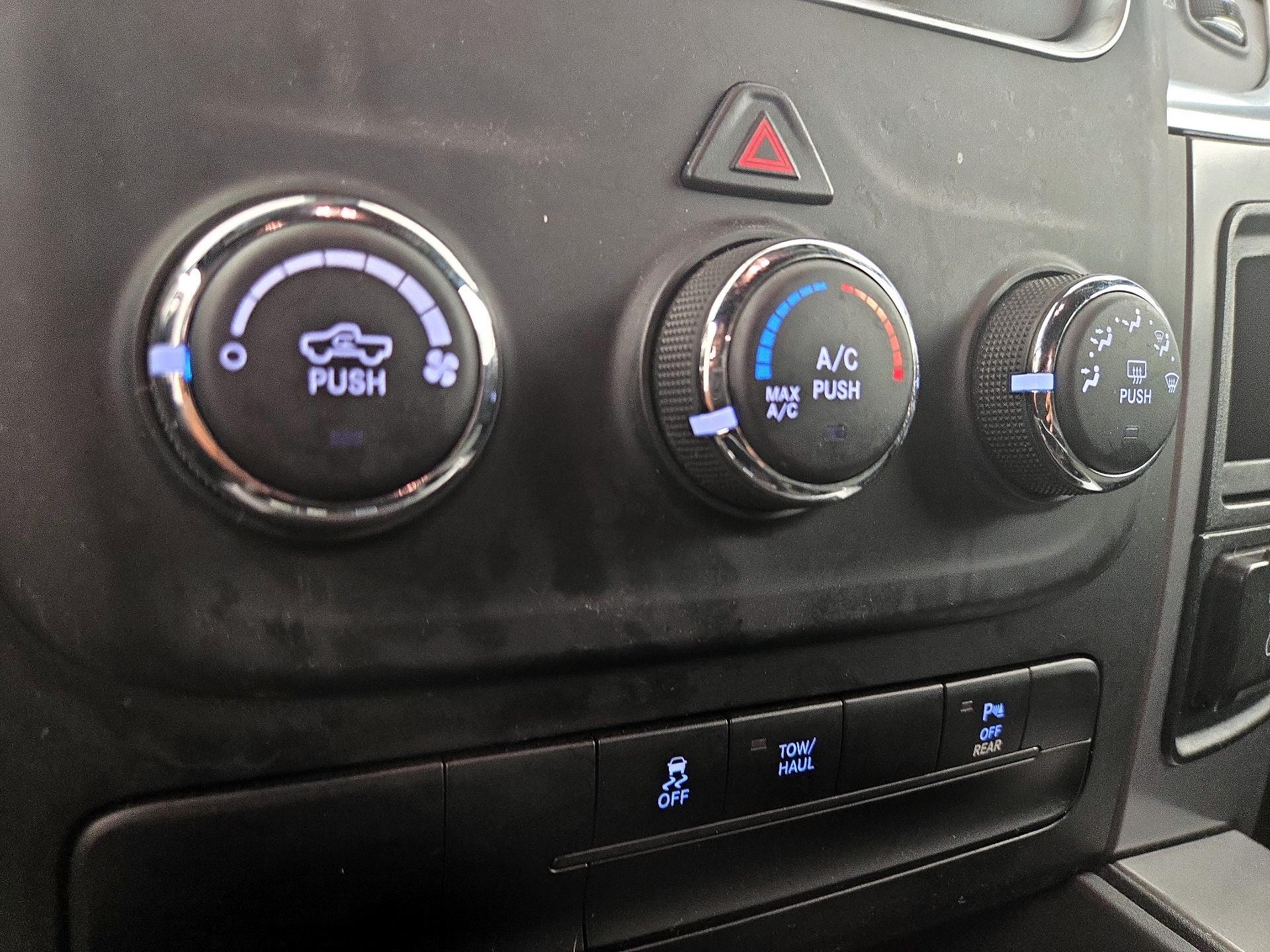 Thumbnail: 2023 RAM 1500 Classic - 16