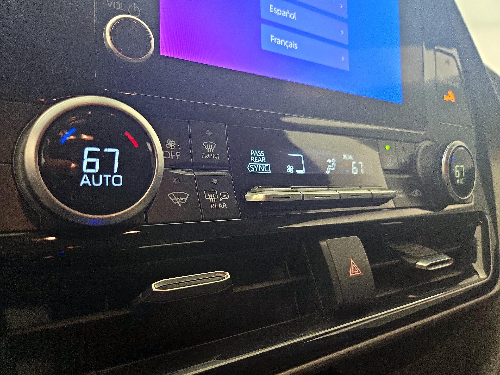 Thumbnail: 2023 Toyota Highlander - 16